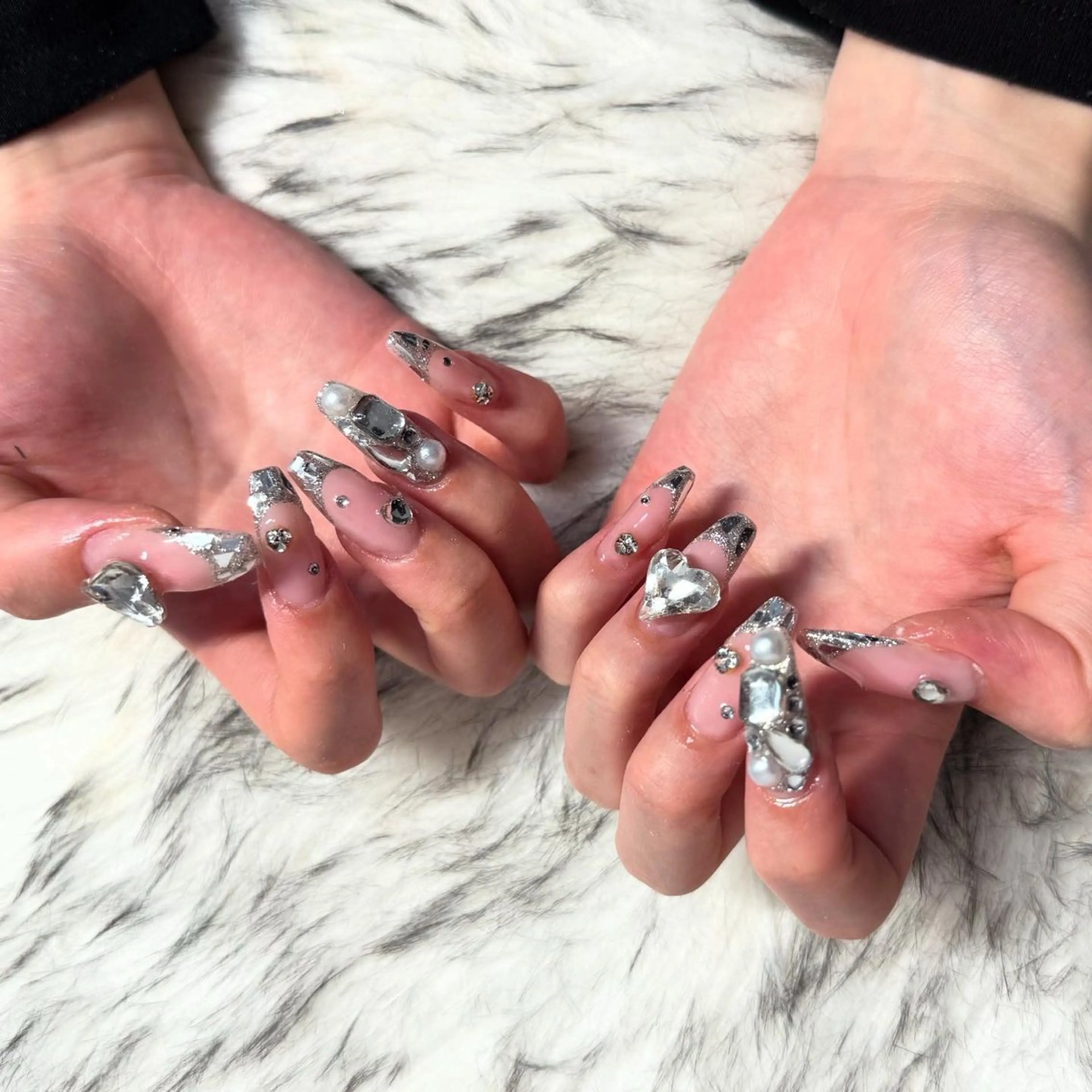 ロング ハンドネイル mao .のネイルデザイン