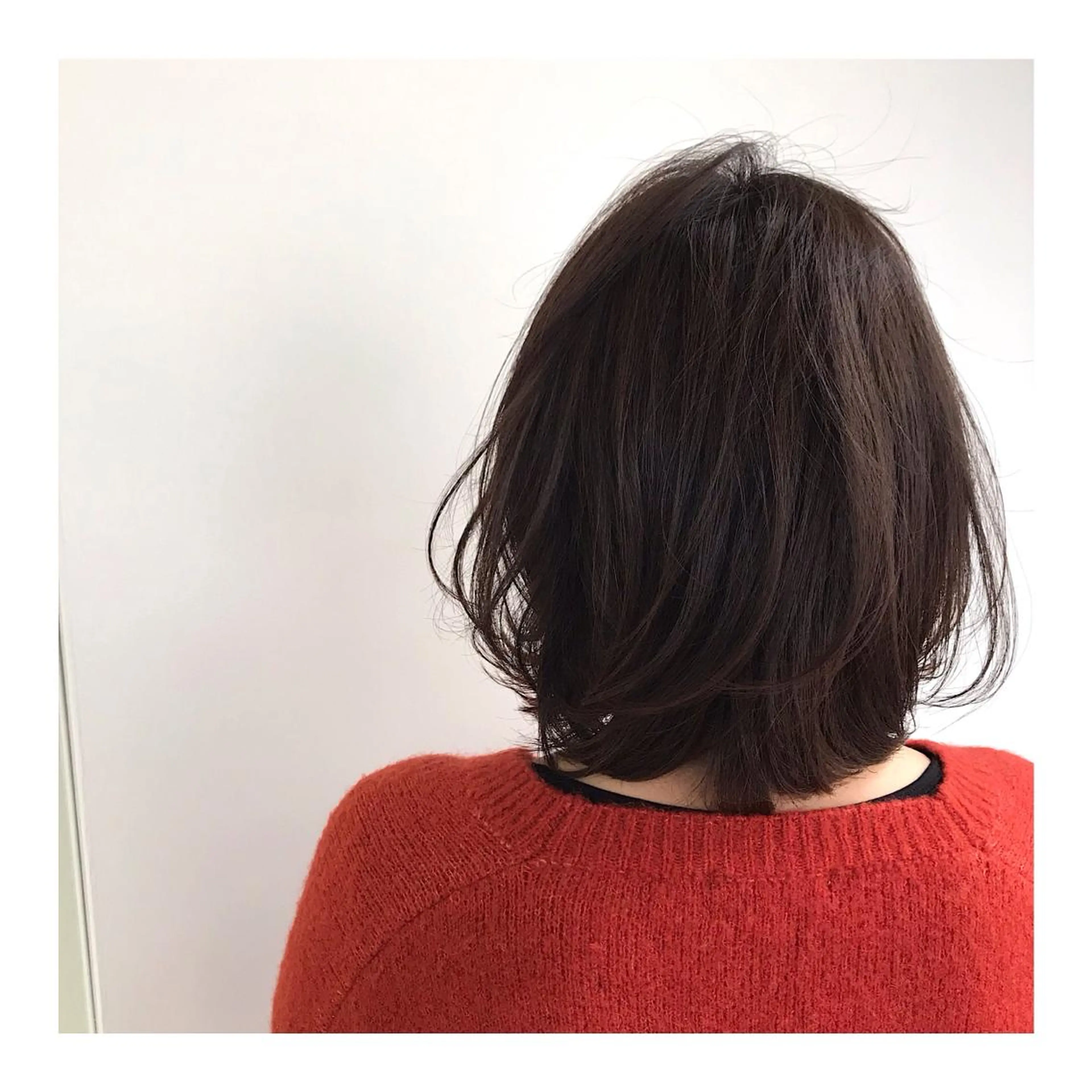 ミディアム カラー 30代からの大人 ショートのヘアスタイル