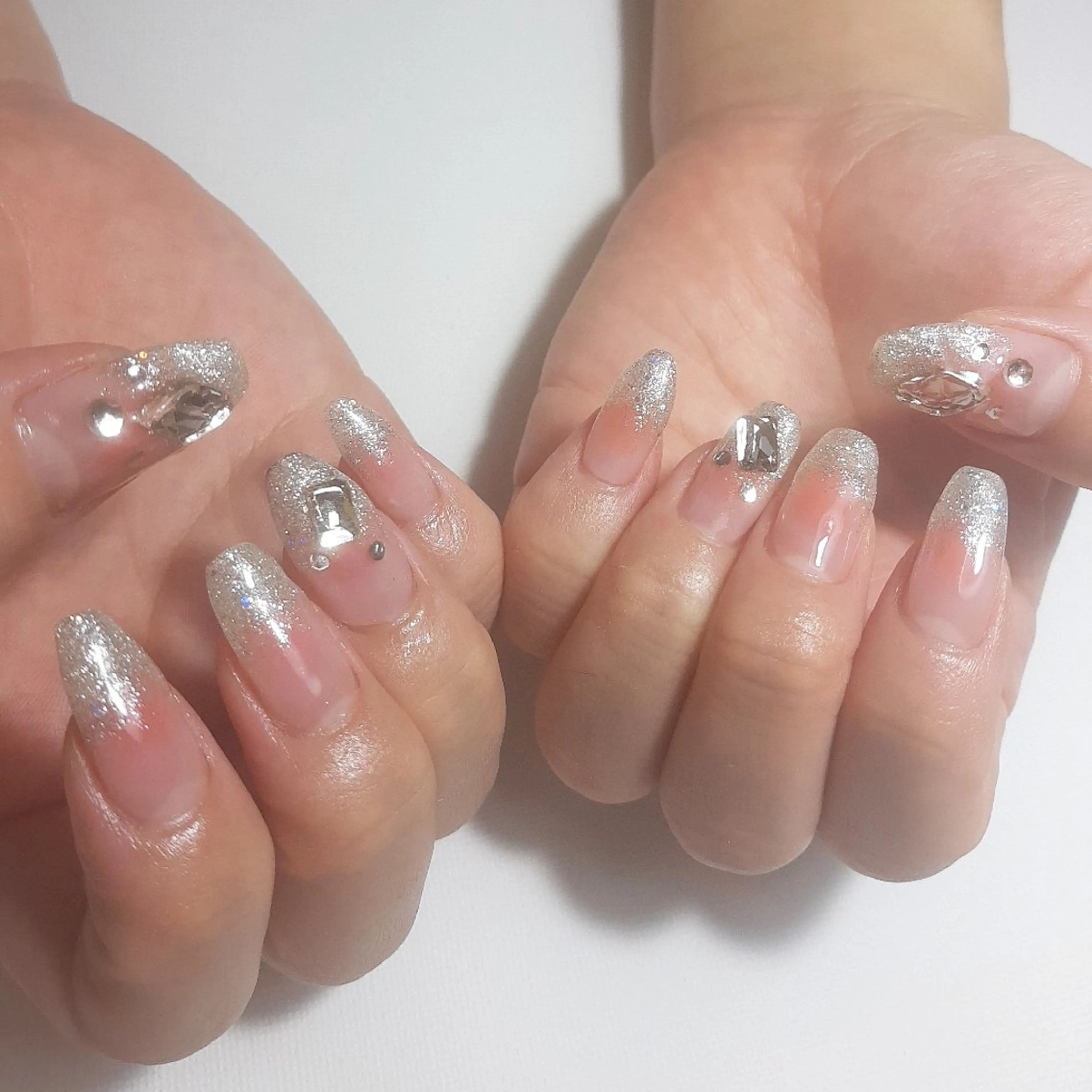 ネイル チークネイル ジェルネイル キラキラネイル 持ち込み ショートネイル owlnail /持込みデザイン専門のネイルデザイン