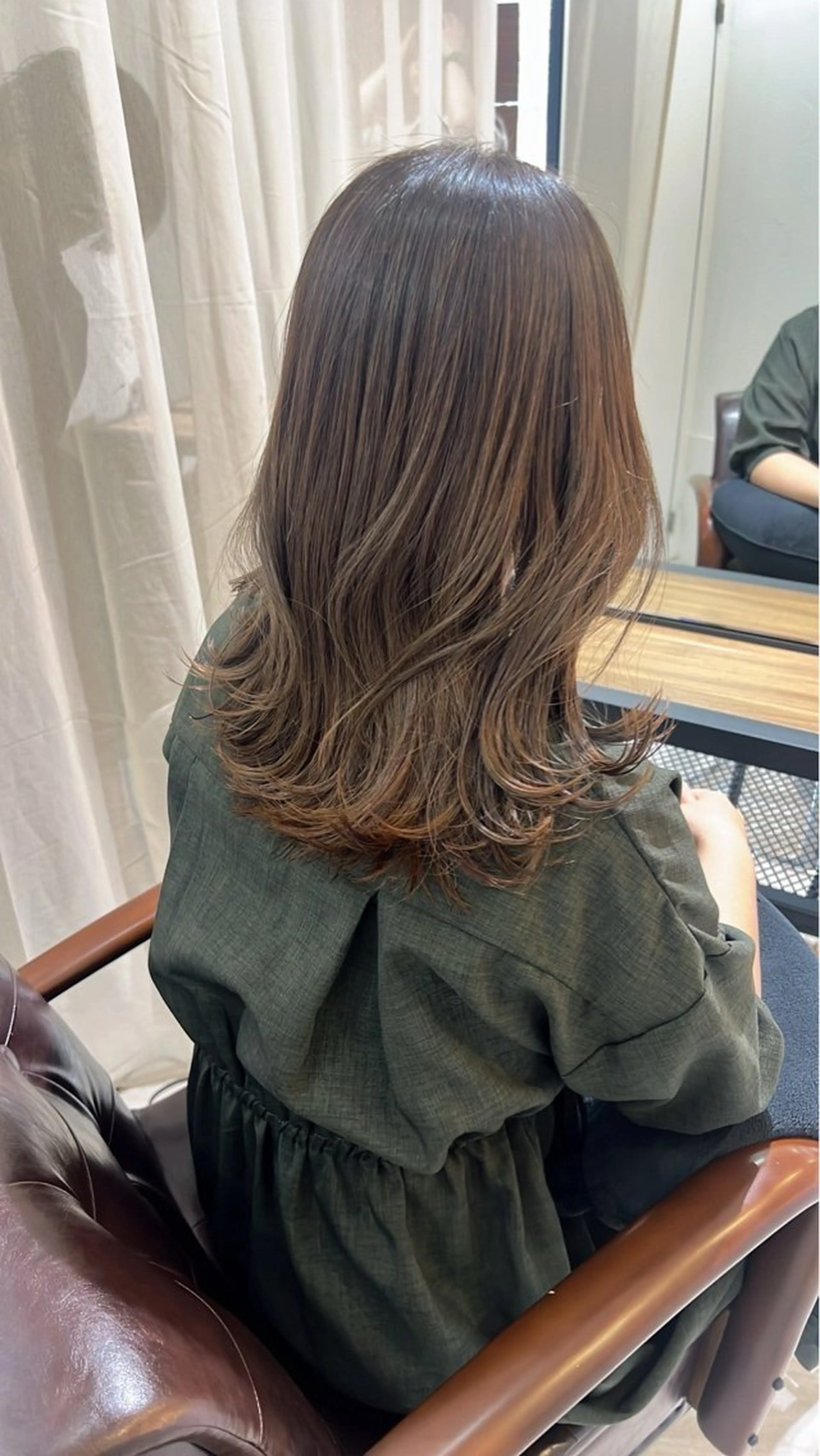 セミロング カラー ✨カット特化✨ 荒木敬人のヘアスタイル