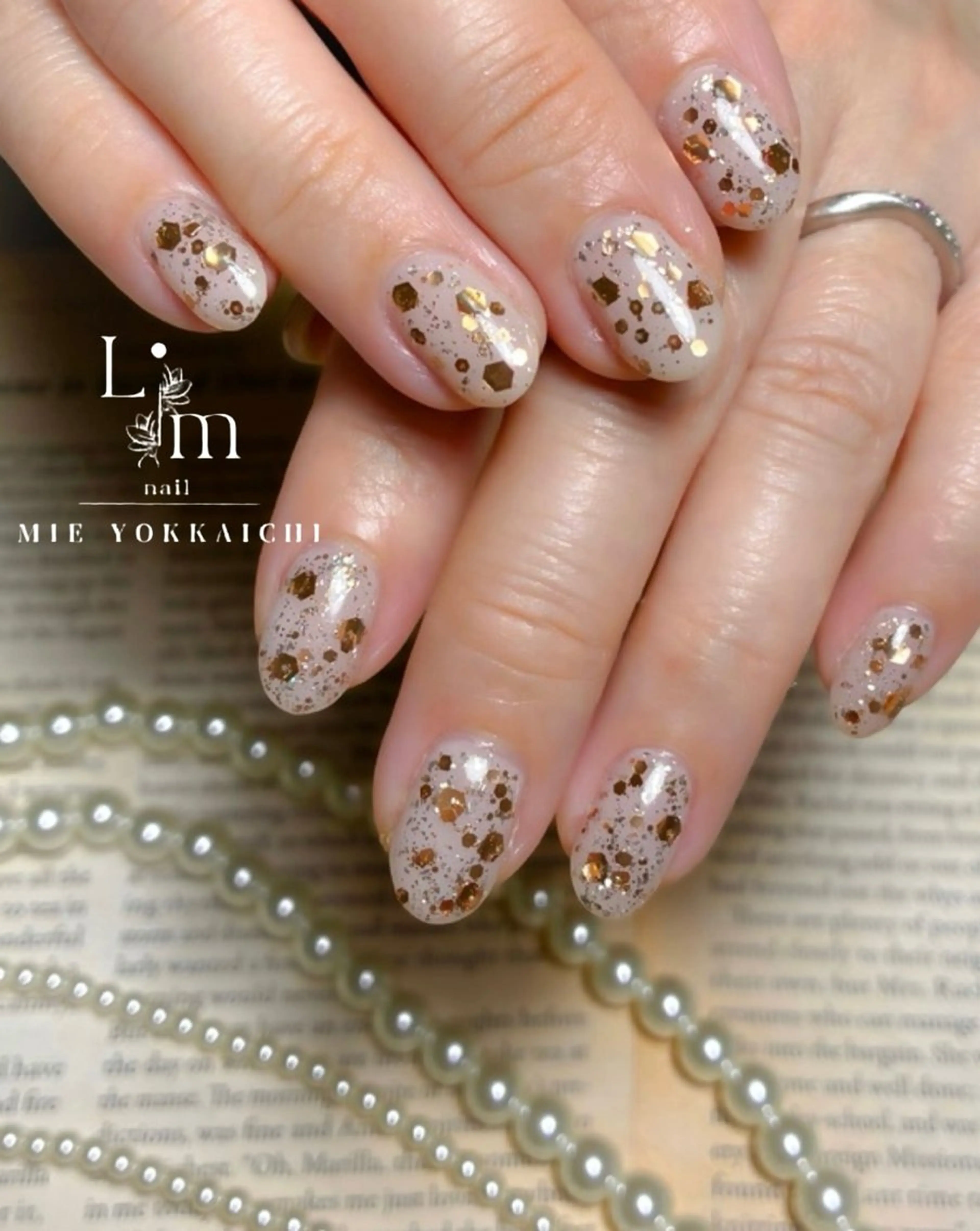 ネイル ラメ(グリッター) ニュアンスネイル オフィスネイル ワンカラーネイル シンプルネイル Li.m nail (リム ネイル)所属・Li.m nail リム ネイルのネイルデザイン
