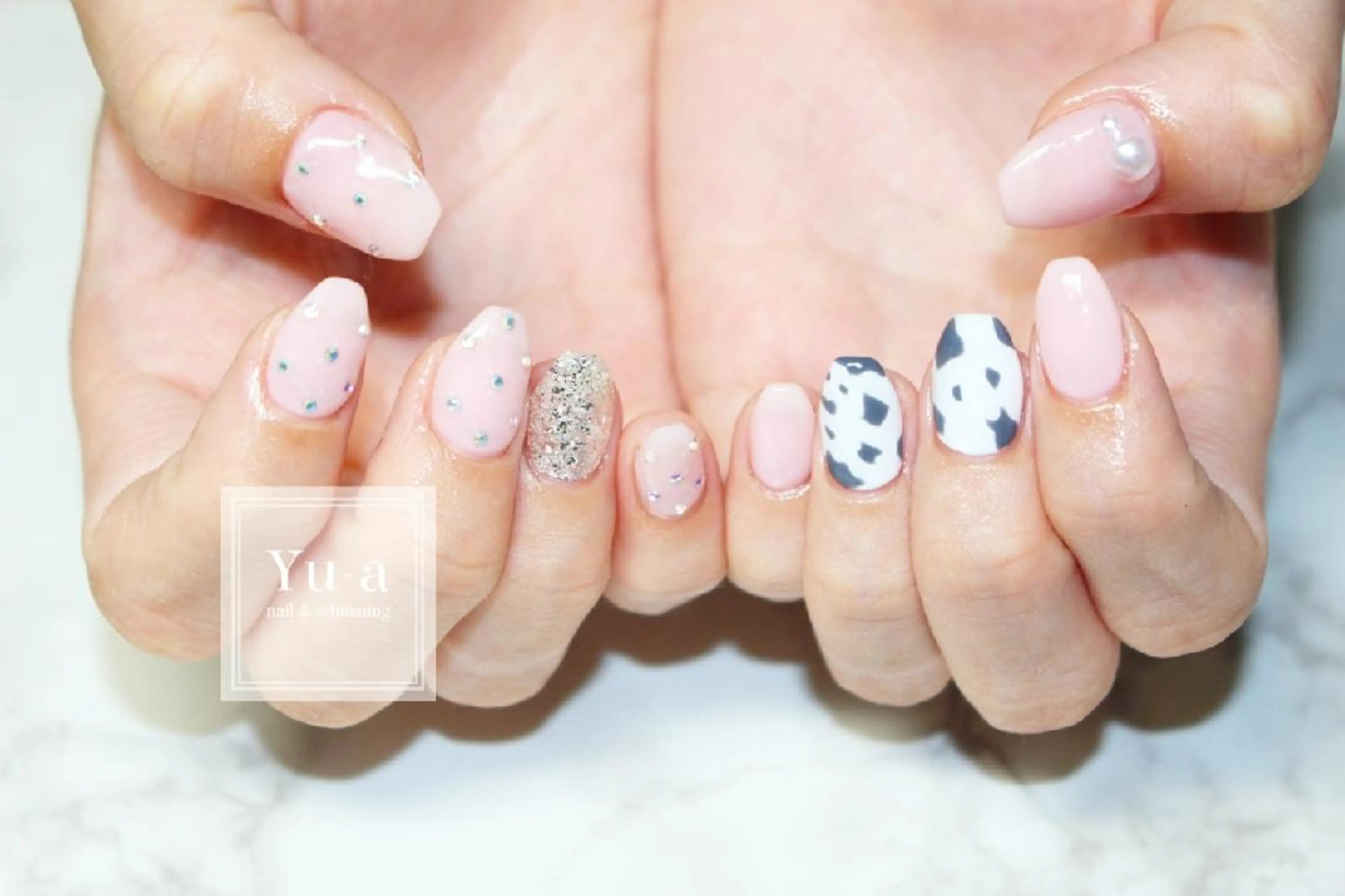 ネイル シンプルネイル ホワイト ハンドネイル yu-a☆  ネイル ＆ホワイトニングのネイルデザイン