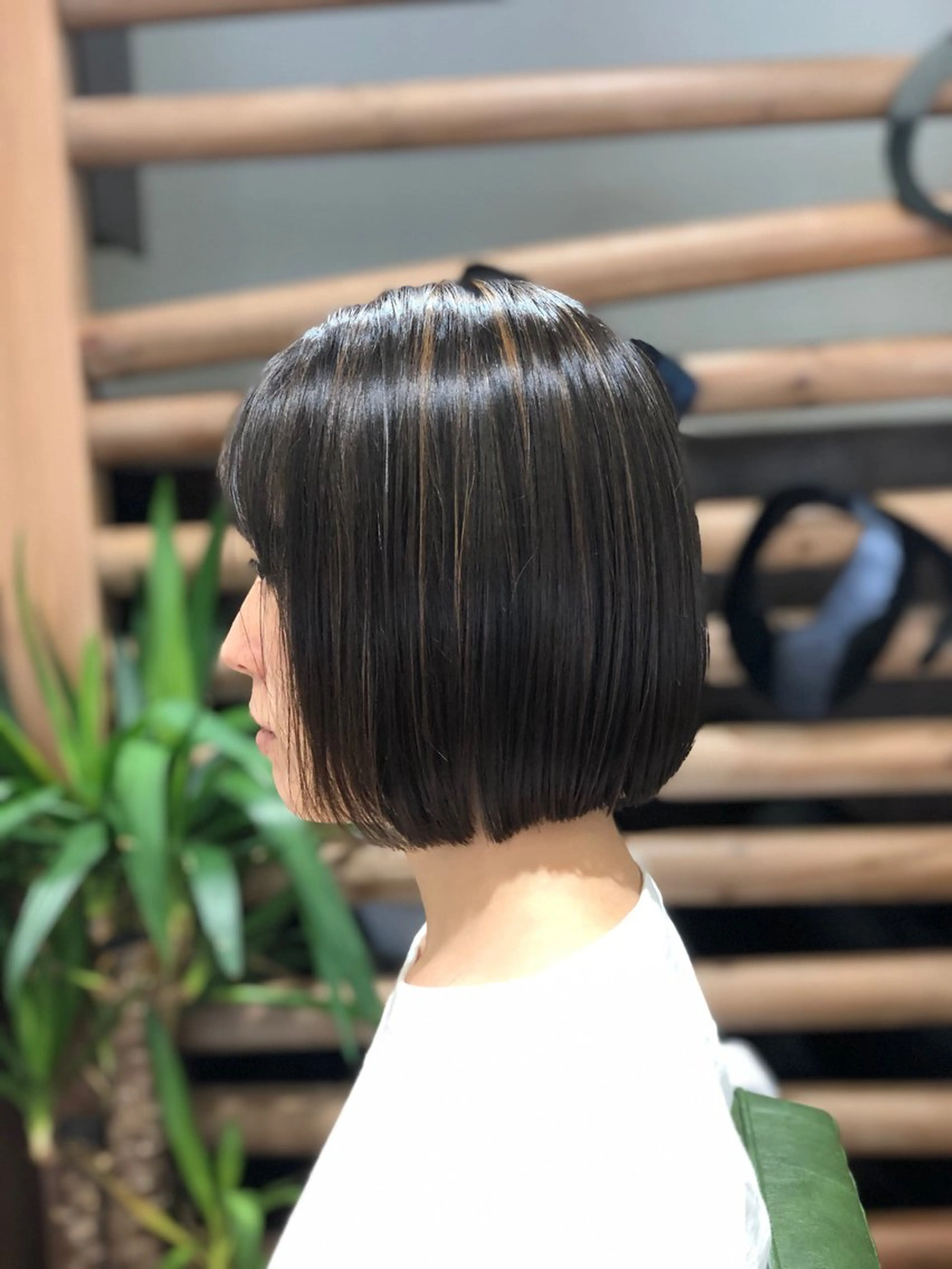 ショート ボブ カット 艶髪/シルク/縮毛 テライケイショウのヘアスタイル