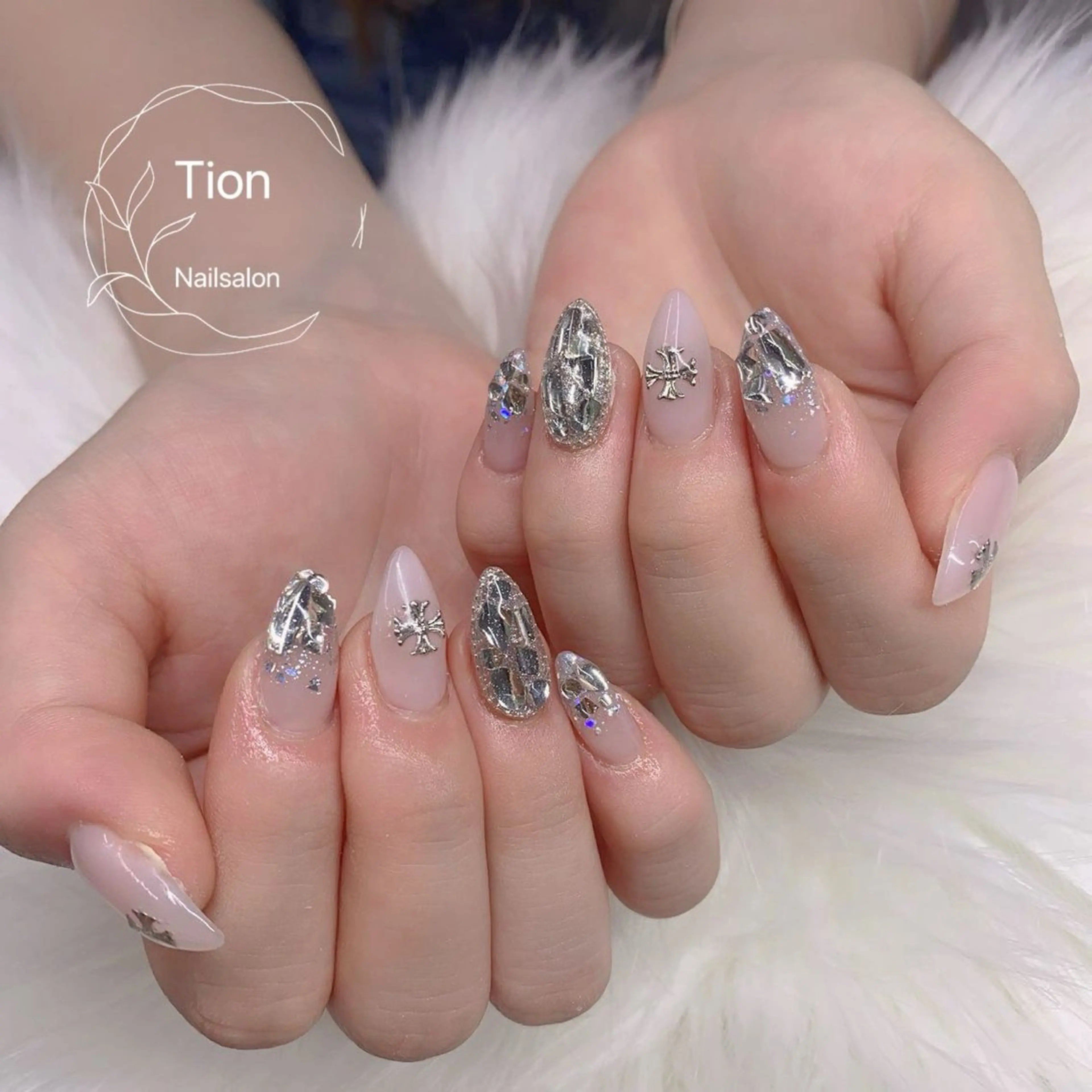 ネイル チークネイル 長さ出し フットネイル フレンチネイル ジェルネイル Nailsalon Tion　川崎店のネイルデザイン