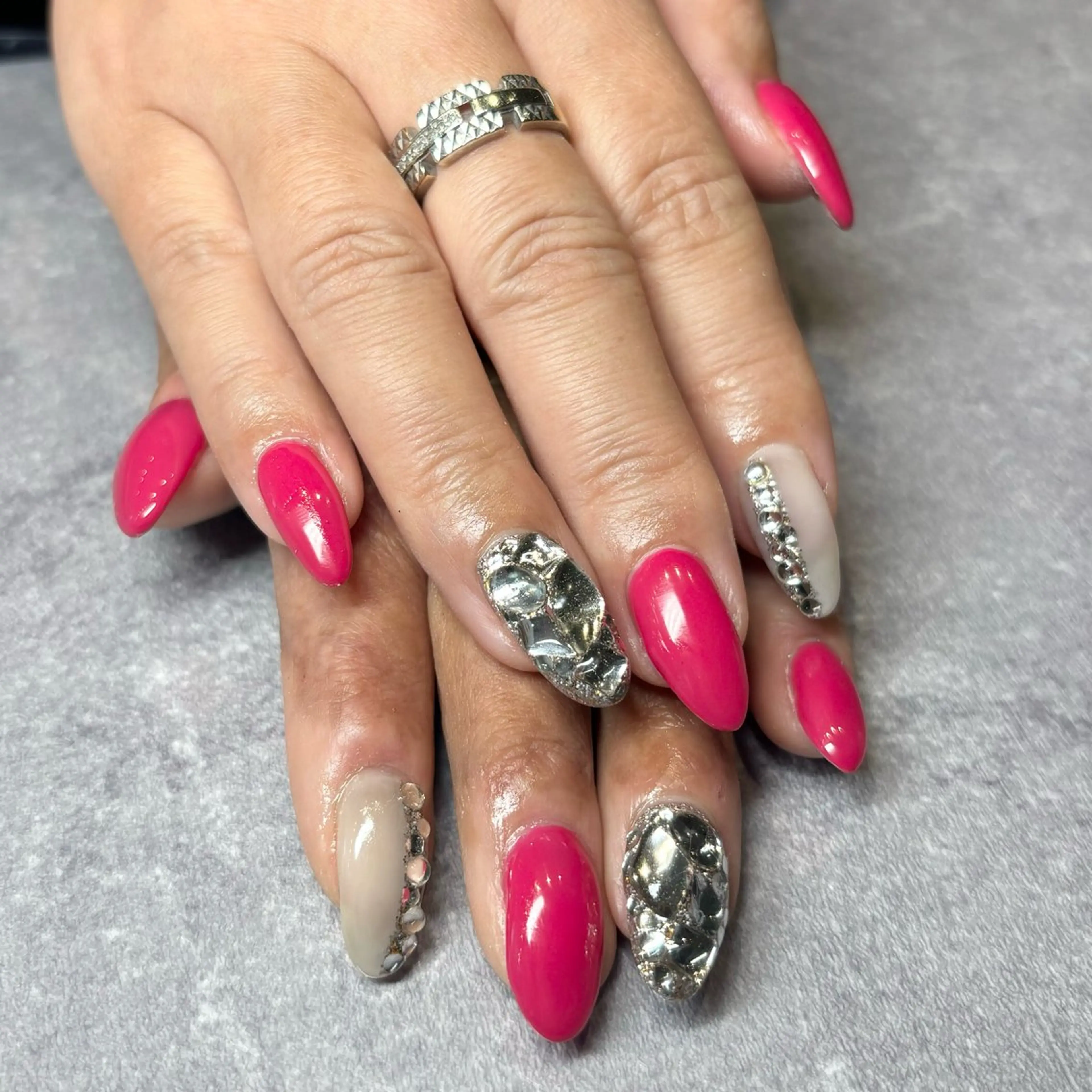 ネイル キラキラネイル ピンク HONOKA W 【深江橋店】のネイルデザイン