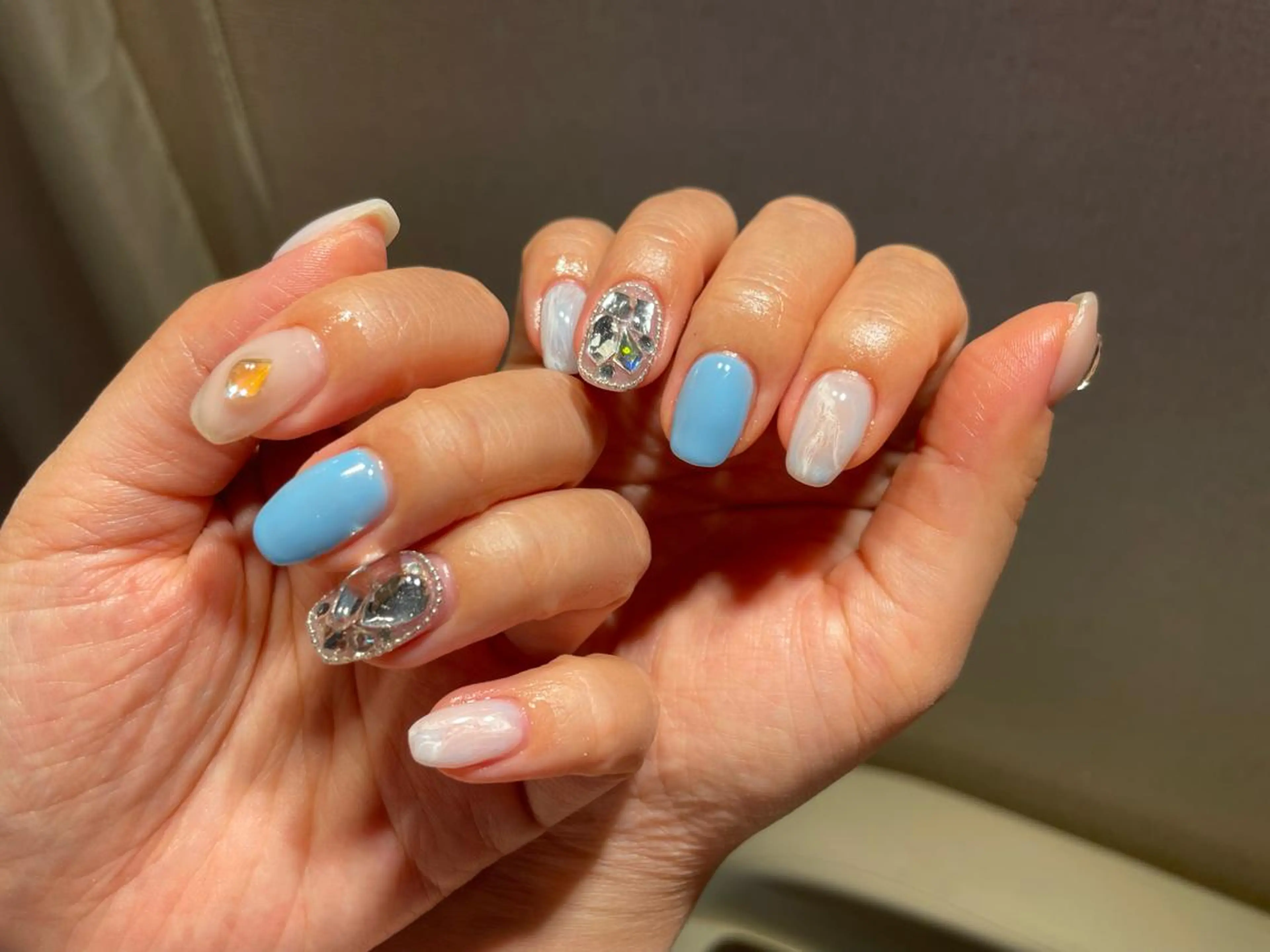 ネイル アイブロウ 眉カラー 長さ出し フラワーネイル フットネイル フレンチネイル ハンドネイル Moana Nail 長さだし専門店のネイルデザイン