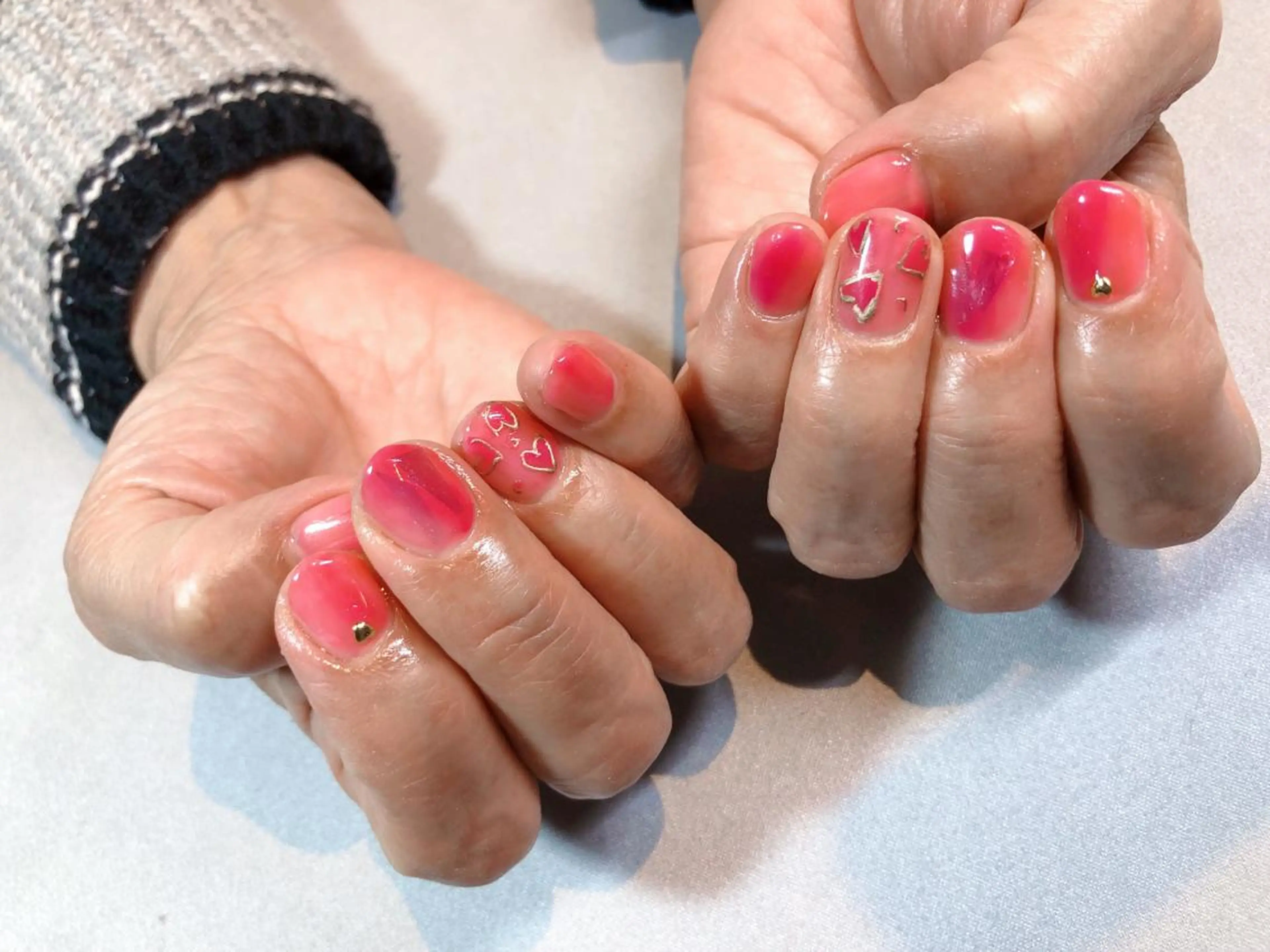 ネイル iiloo aromaworksのネイルデザイン