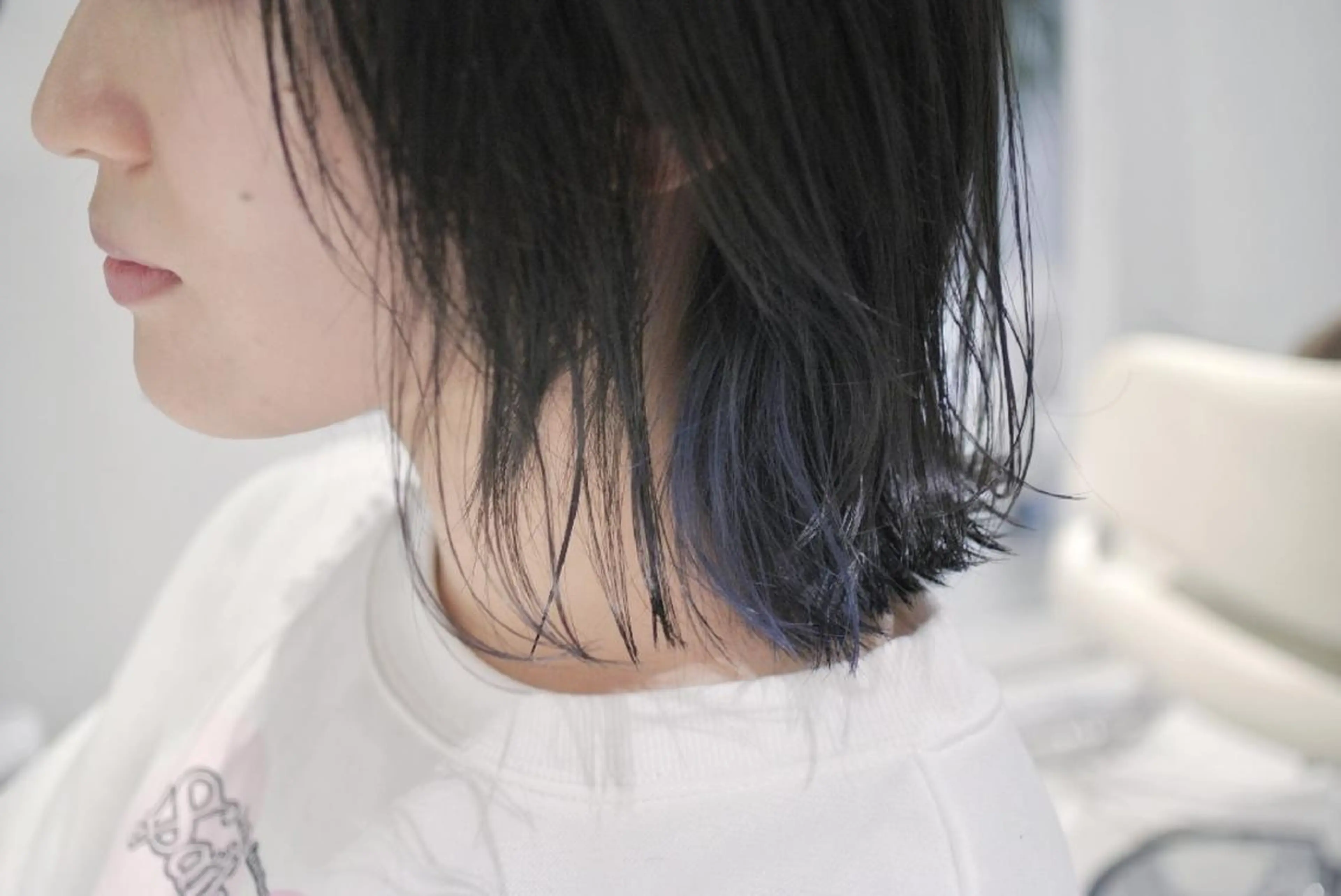 カラー ブルーカラー 樋口 千尋のヘアスタイル