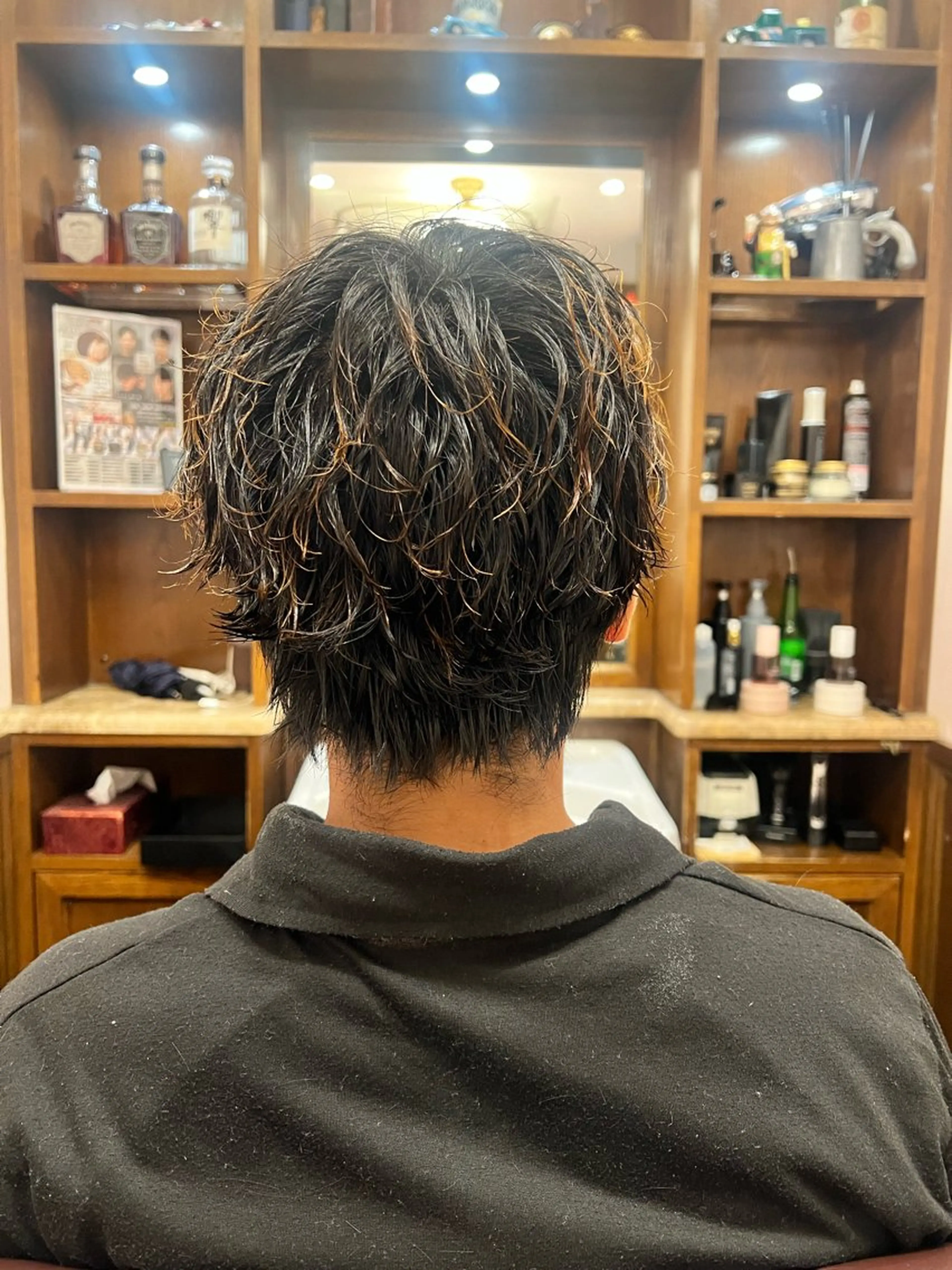 セミロング ヒロ銀座バーバーショップ丸の内所属・秋山 琳太のヘアスタイル