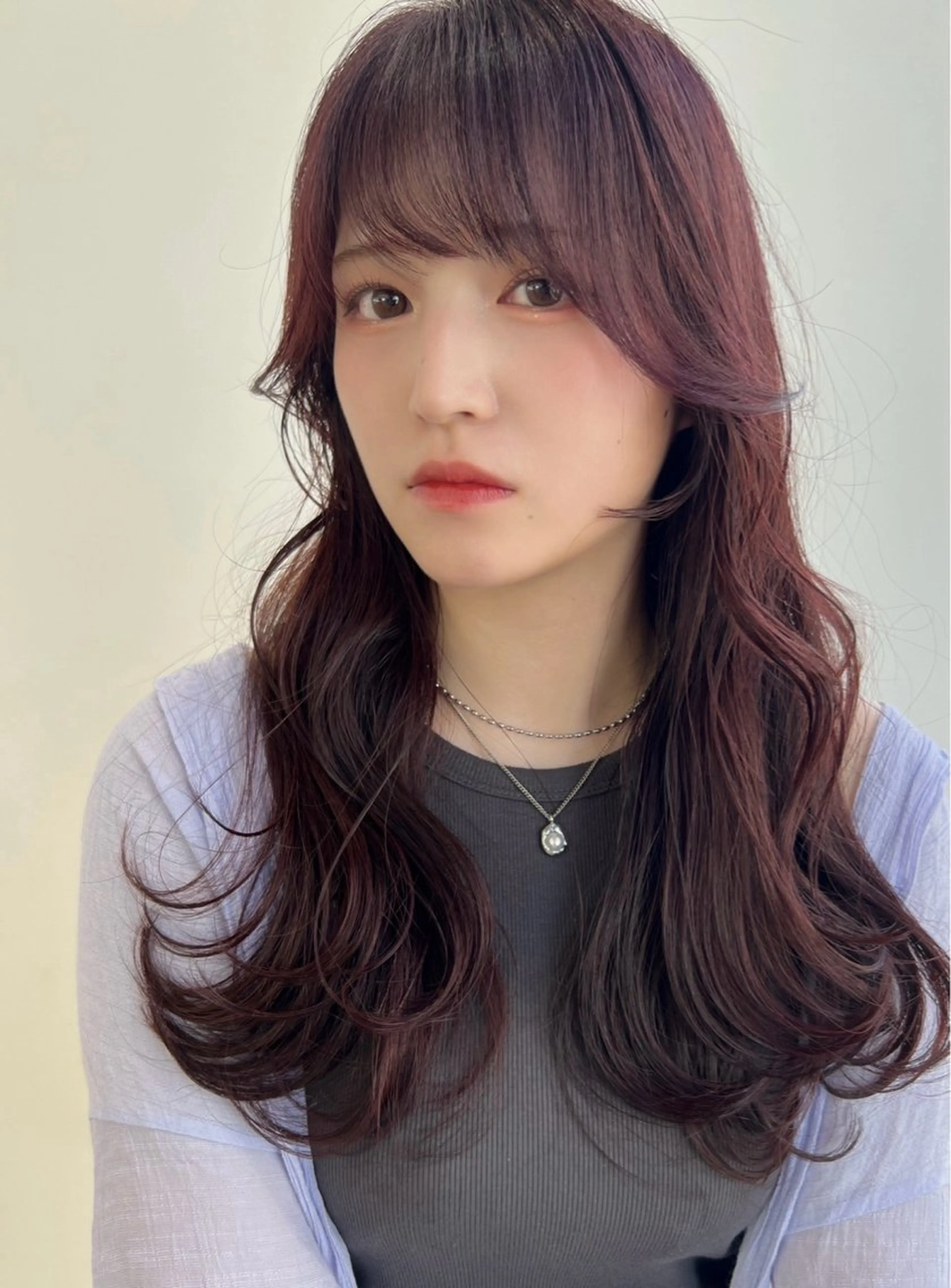 セミロング ボブ 髪質改善 韓国風ヘア レイヤーカット 縮毛矯正 suii..hair designブリーチのヘアスタイル