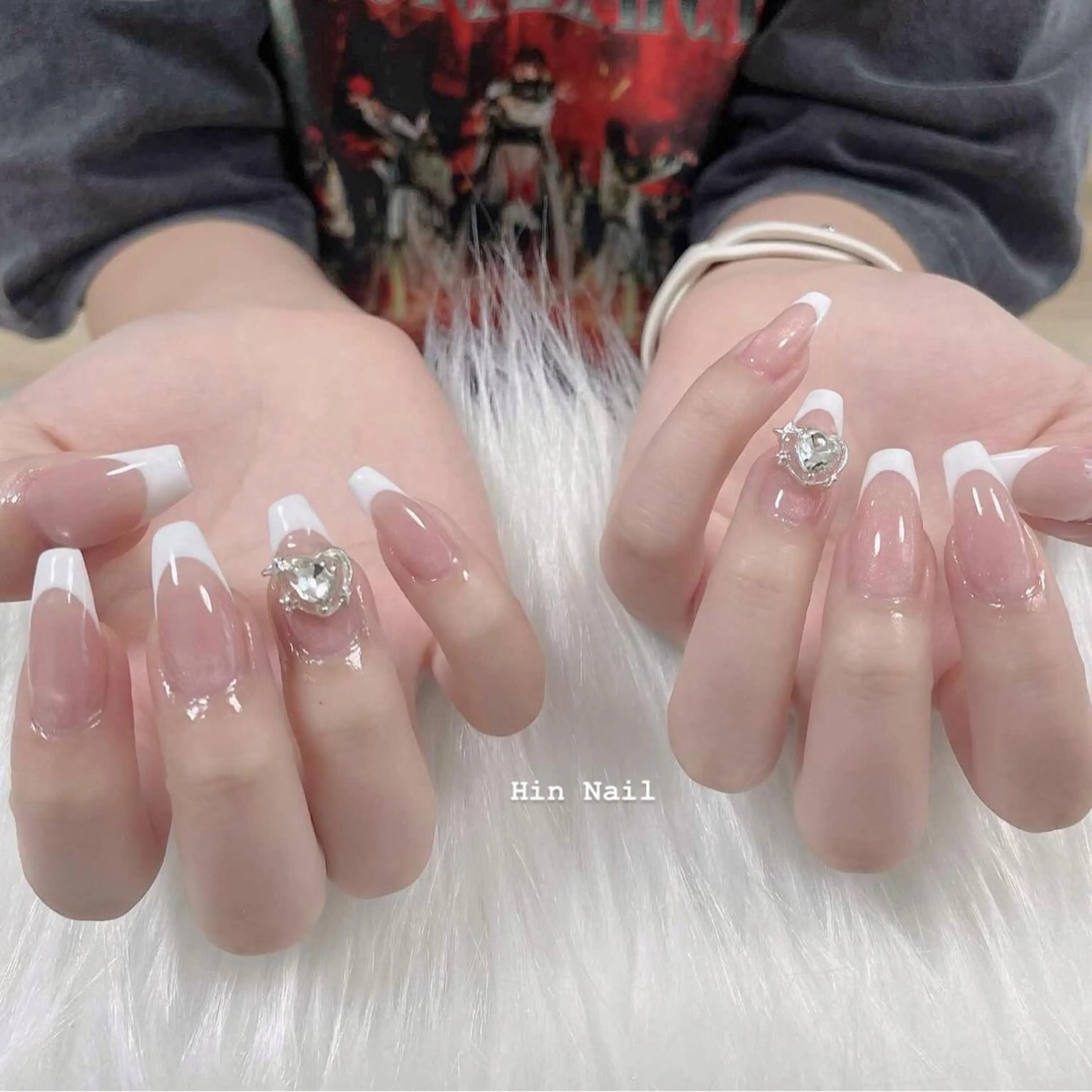ネイル マグネットネイル ハンドネイル HIN NAILのネイルデザイン