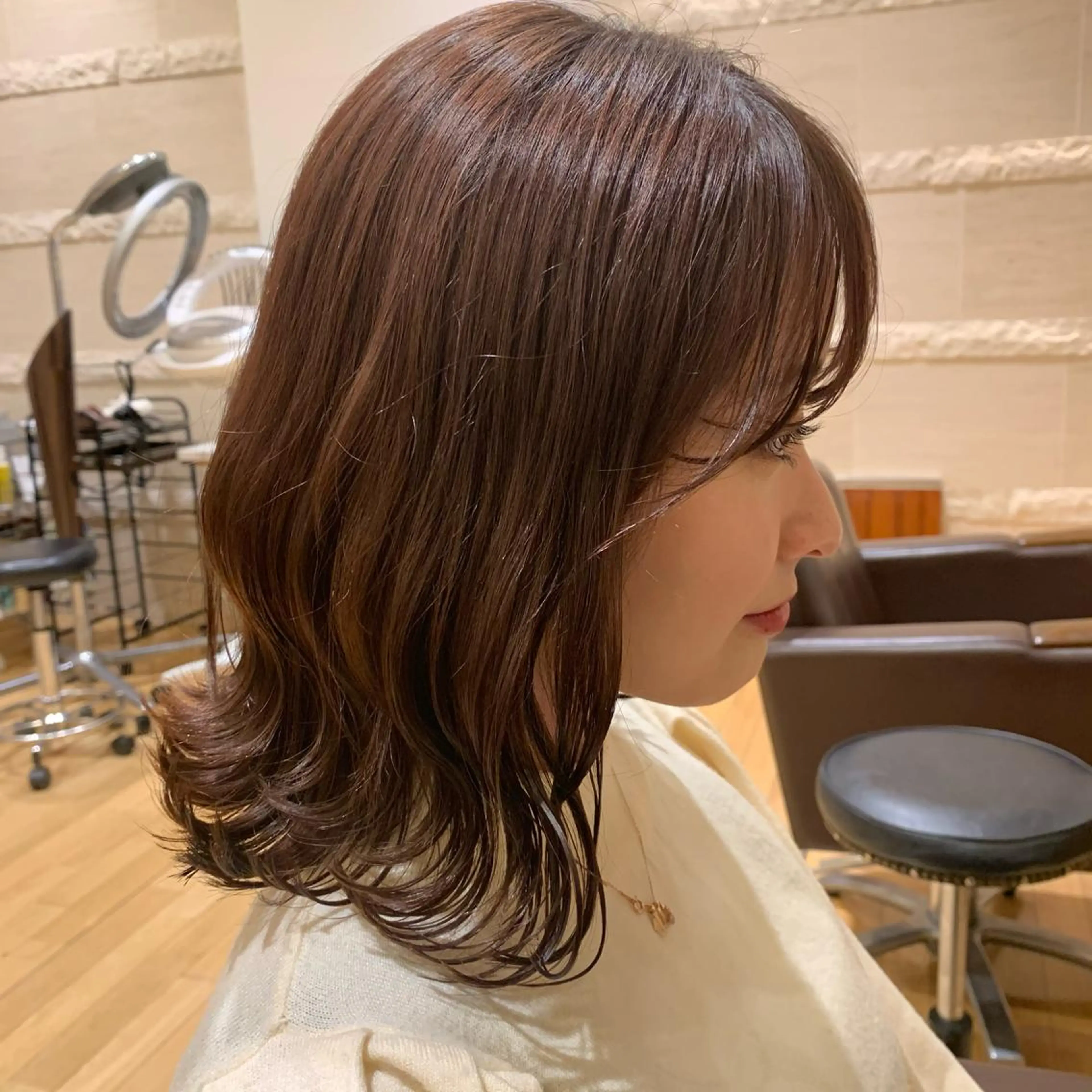 カラー ベージュカラー ブリーチ ブリーチなしカラー ピンクカラー ピンクベージュ ヘアカラー さとう あやかのヘアスタイル