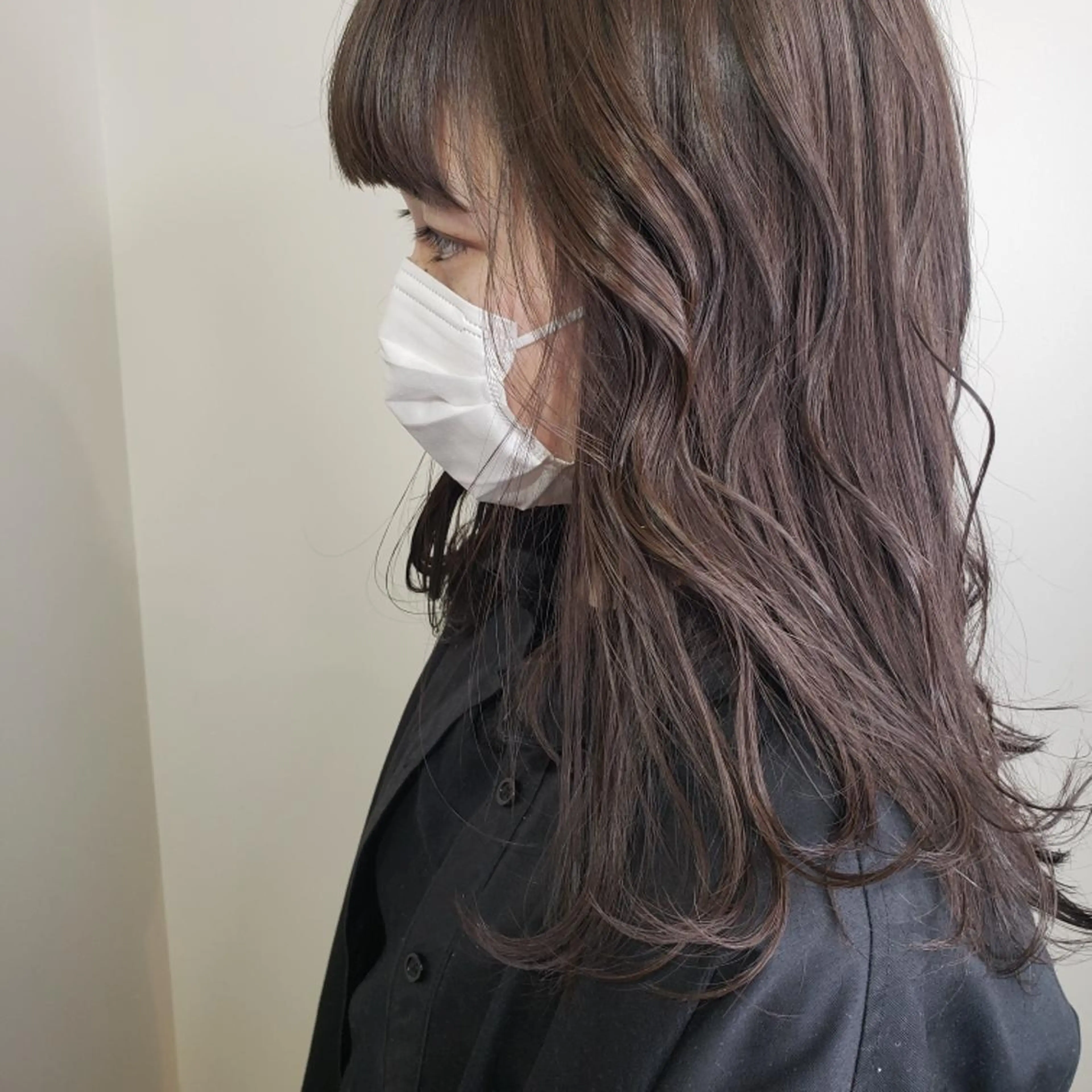 ロング アッシュ ヘアカラー トリートメント 🇰🇷透明感×ハイ トーン🌟tomoのヘアスタイル