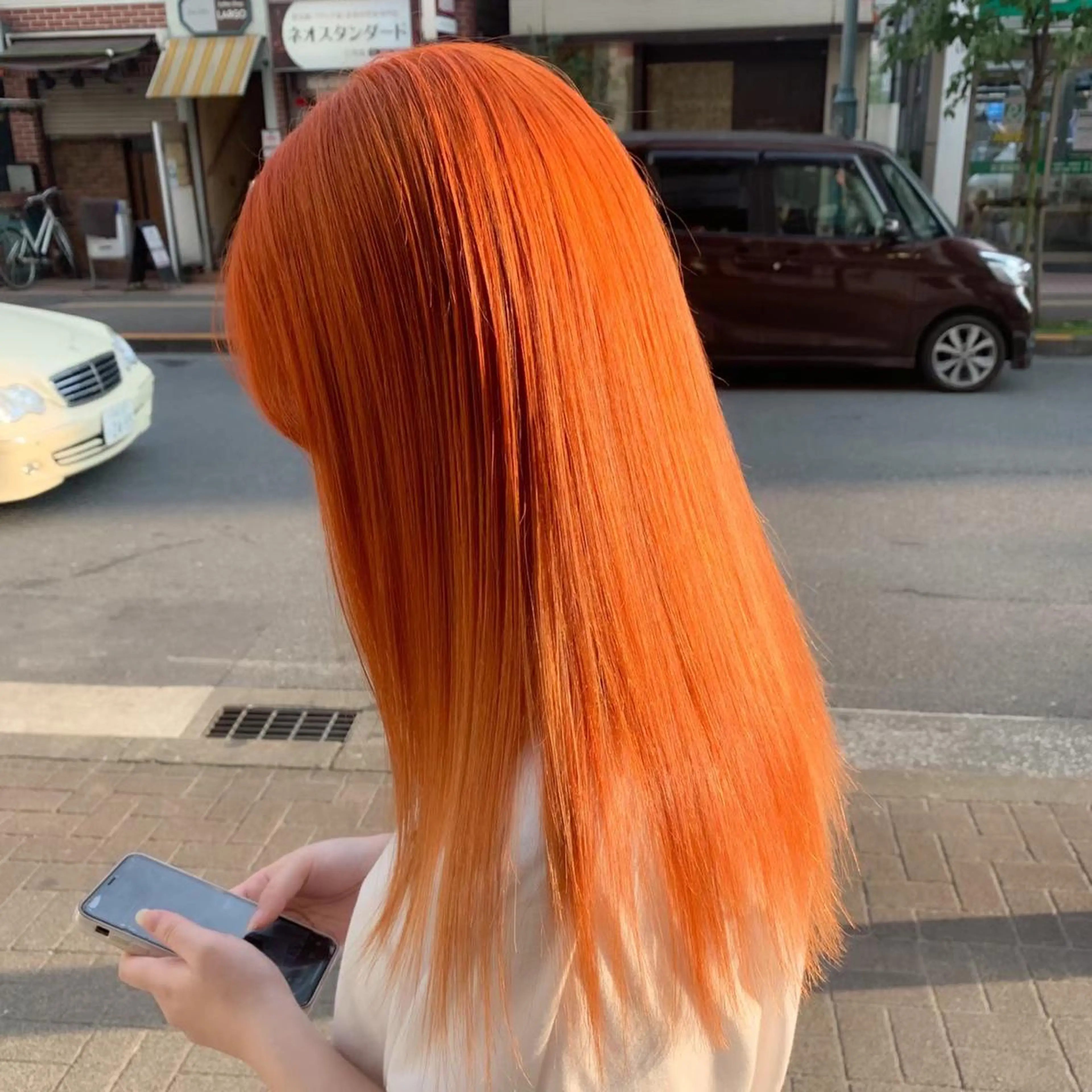 ロング カラー ベージュカラー 黒髪 ブリーチ ブルーカラー ブルーブラック ニュアンスネイル パーマ/コトミ🐸のヘアスタイル