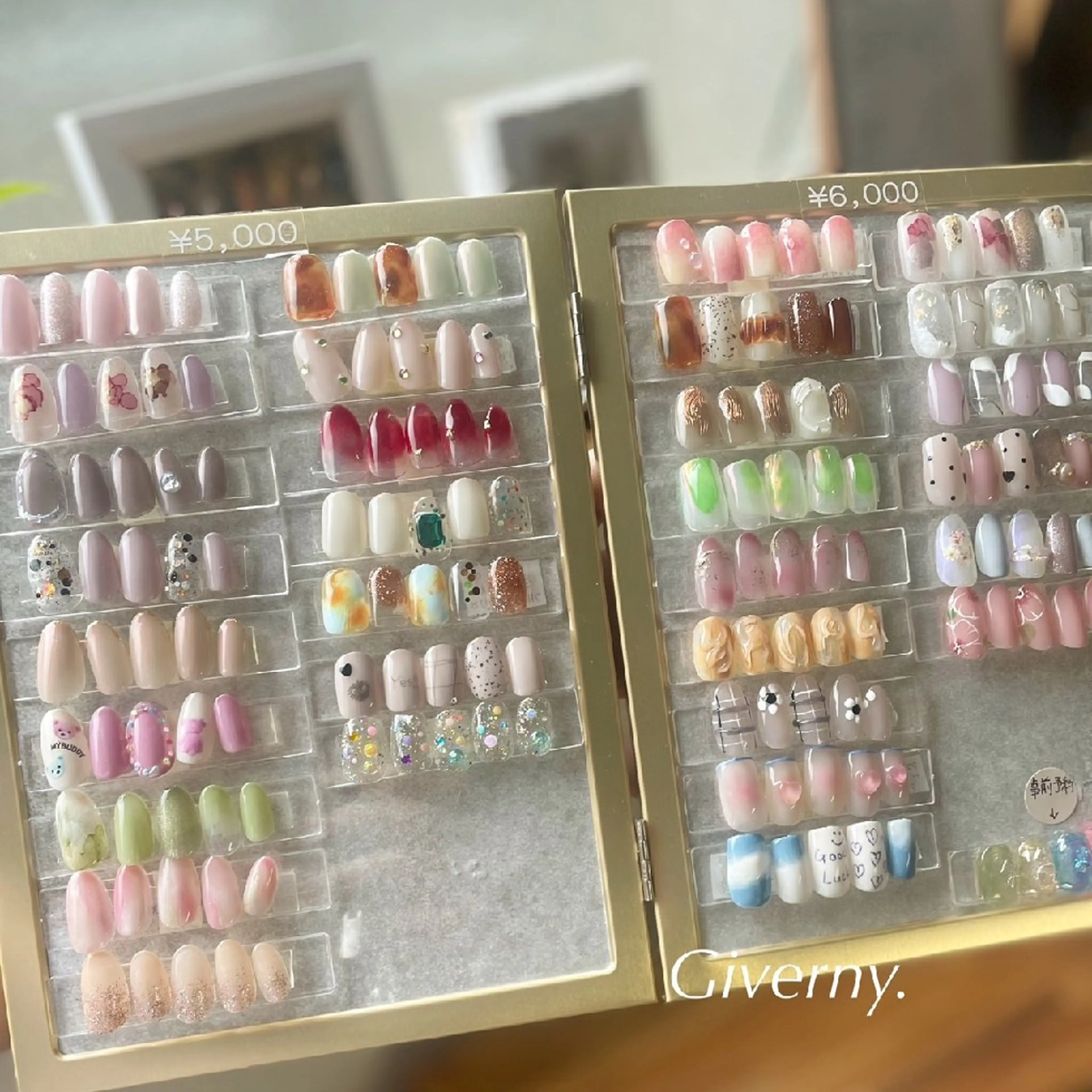 ネイル ハンドネイル Giverny .のネイルデザイン