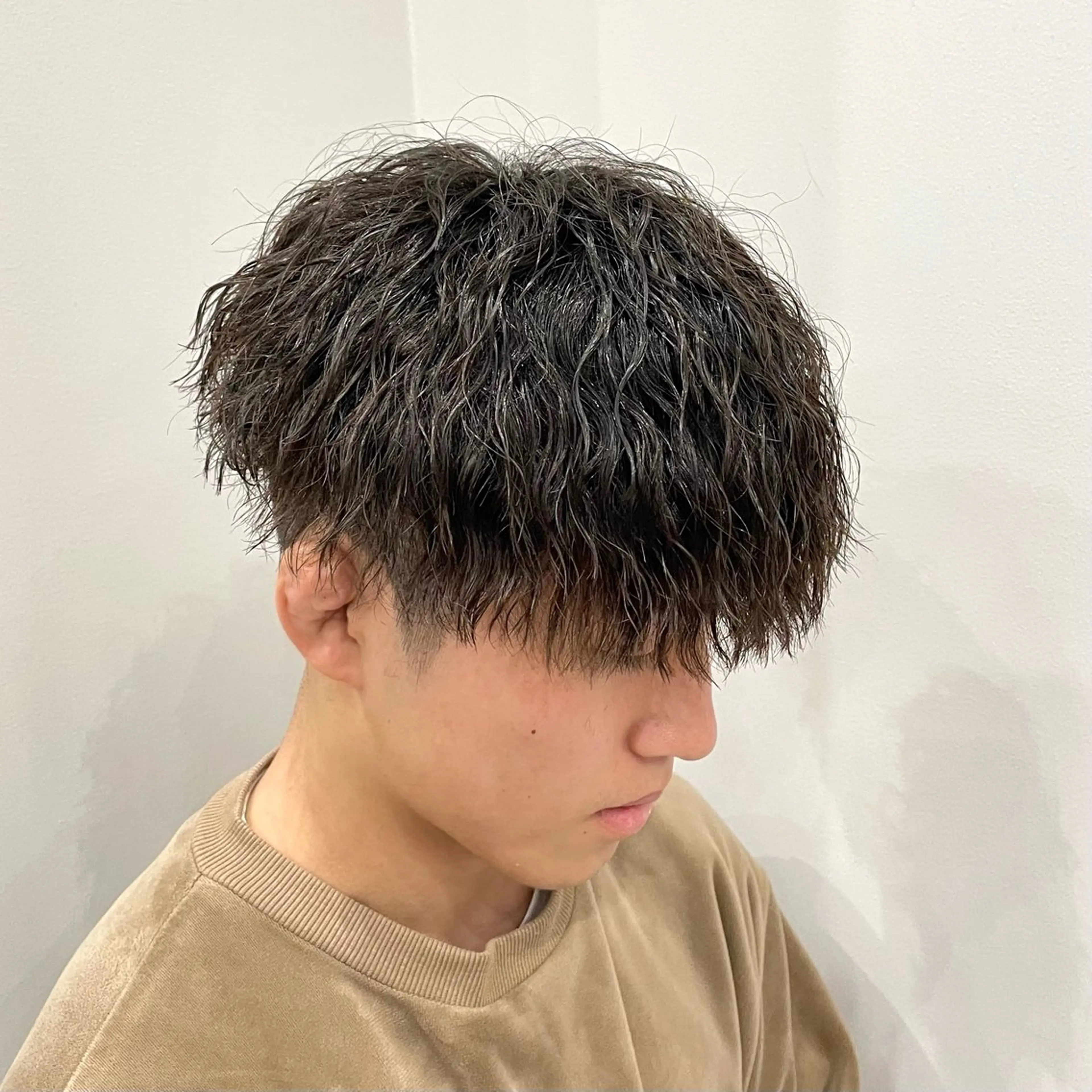 パーマ 🔥縦落ちツイスパ 🔥鈴木健紀のヘアスタイル