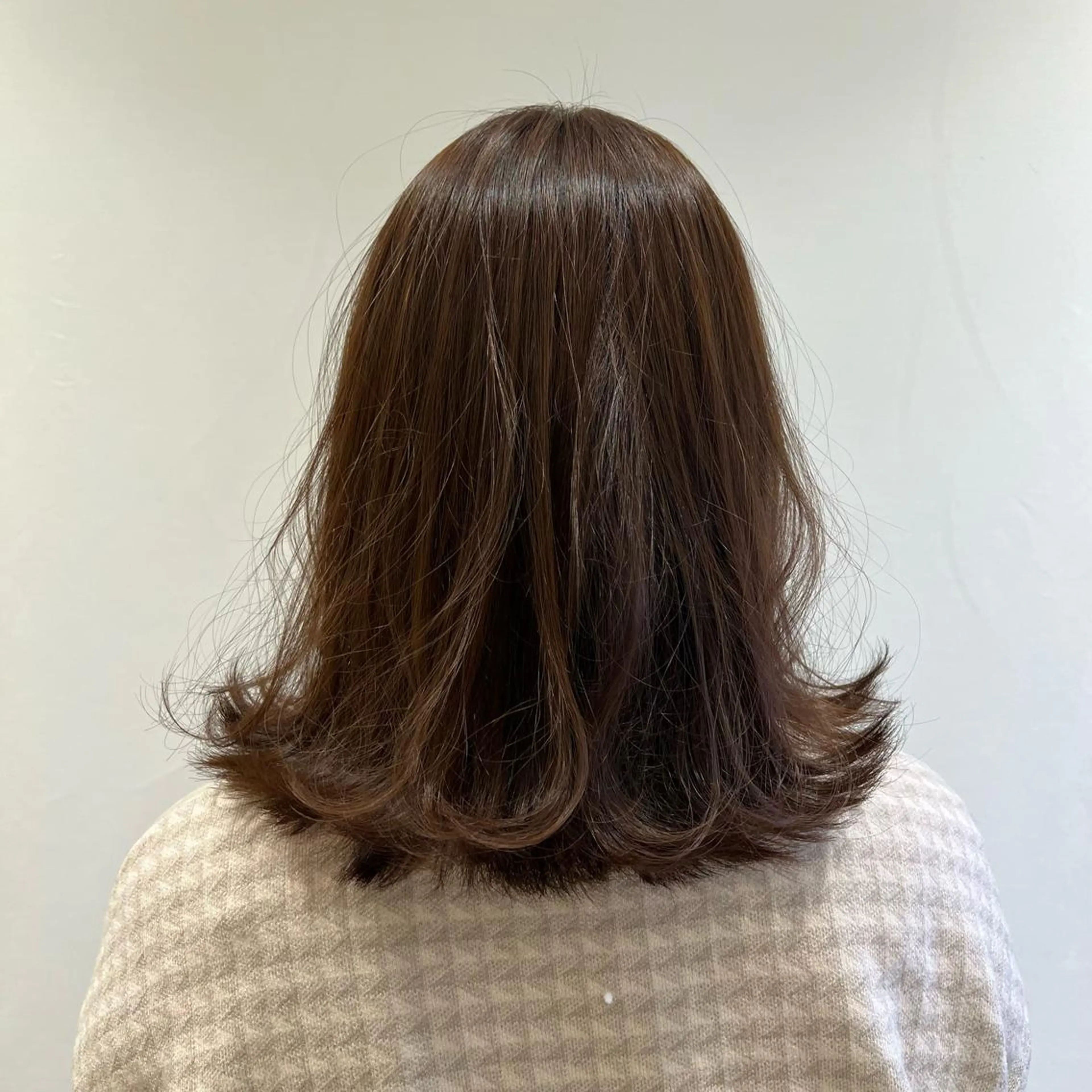 【カット+カラー】オシャレ染めも白髪染めもお任せ下さい✨の写真