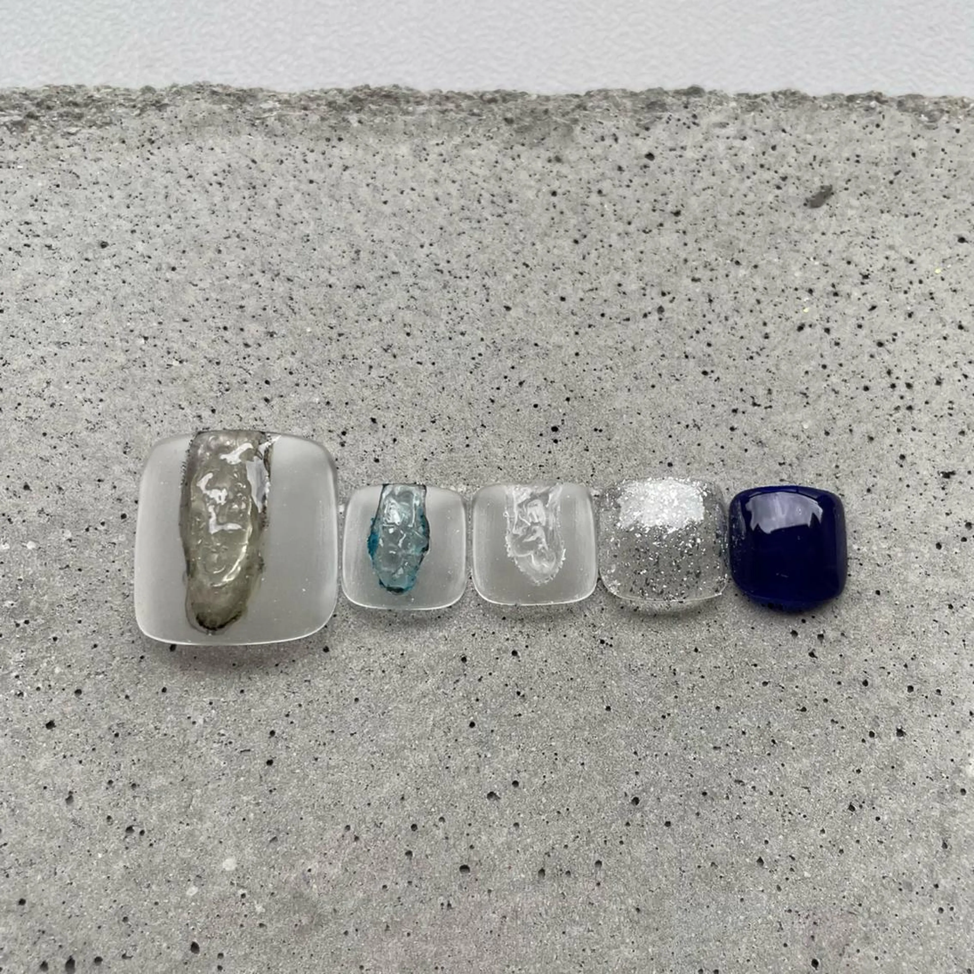 ネイル ブルー カジュアル 氷ネイル・うるうるネイル マットネイル ニュアンスネイル フットネイル lyly.nail所属・lylynail YUUKAのネイルデザイン