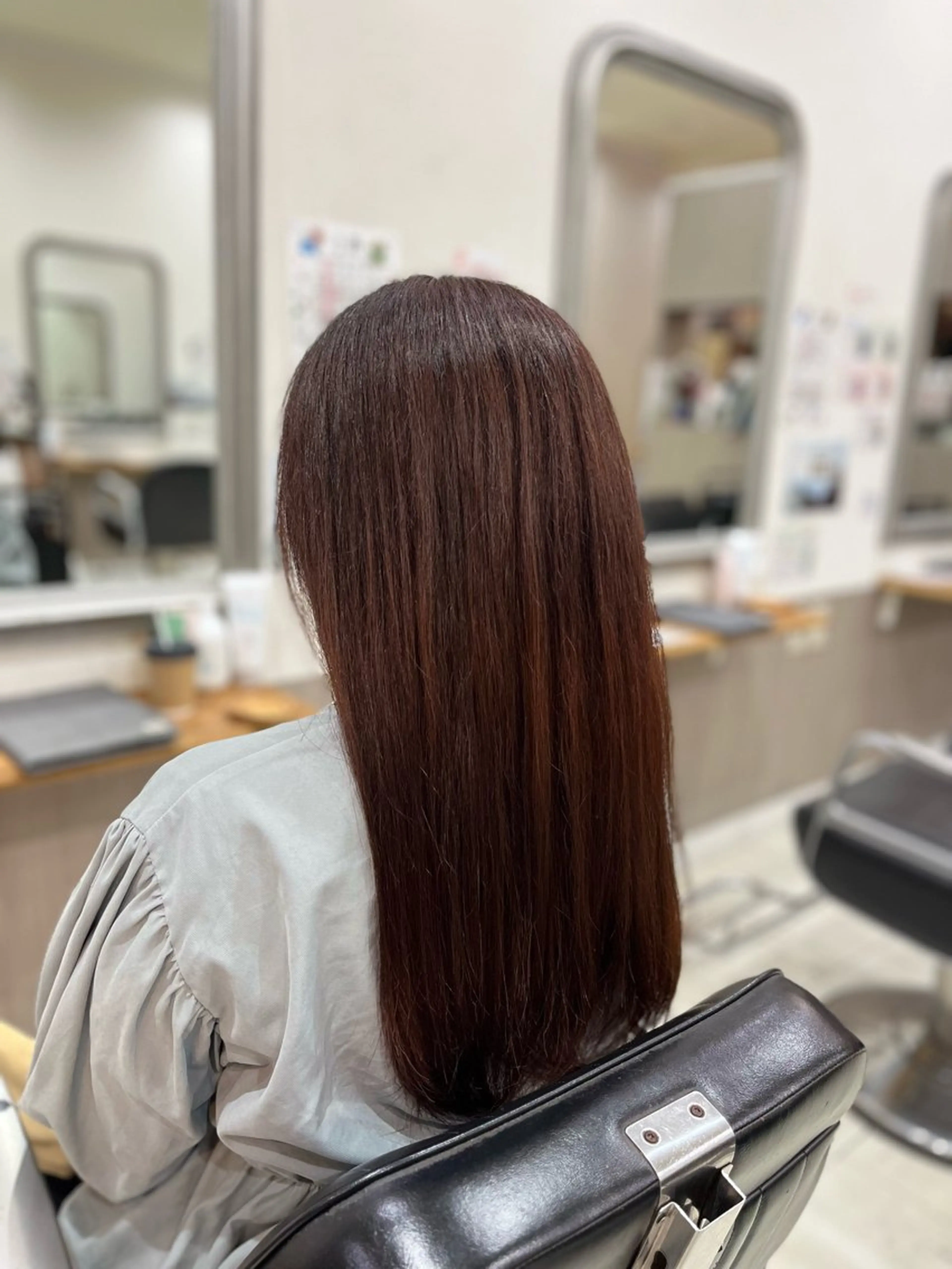 カラー ヘアカラー トリートメント 艶髪🥣透明感カラー 🫧前田奈津実のヘアスタイル