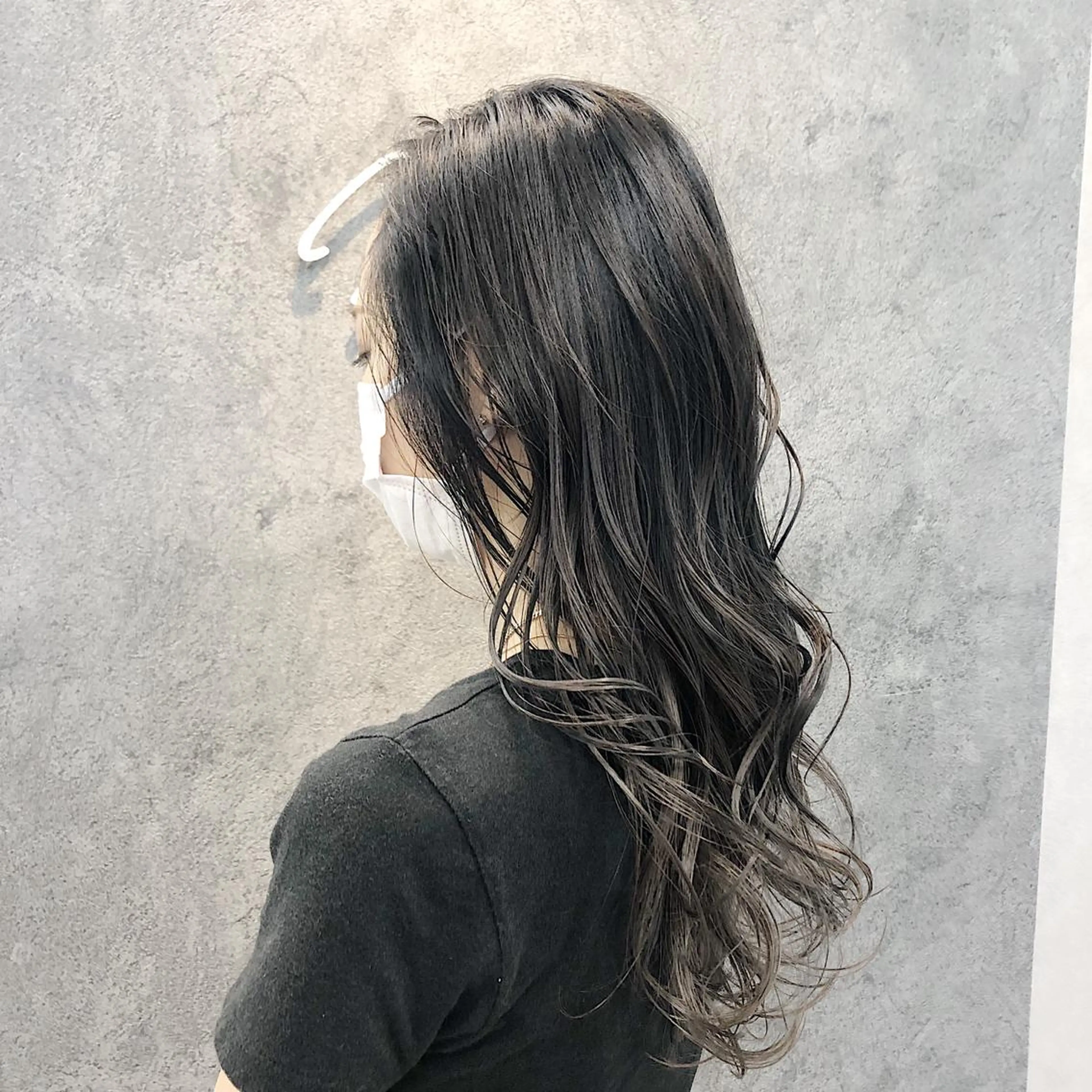 セミロング 所渉/韓国レイヤー /ウルフカットのヘアスタイル