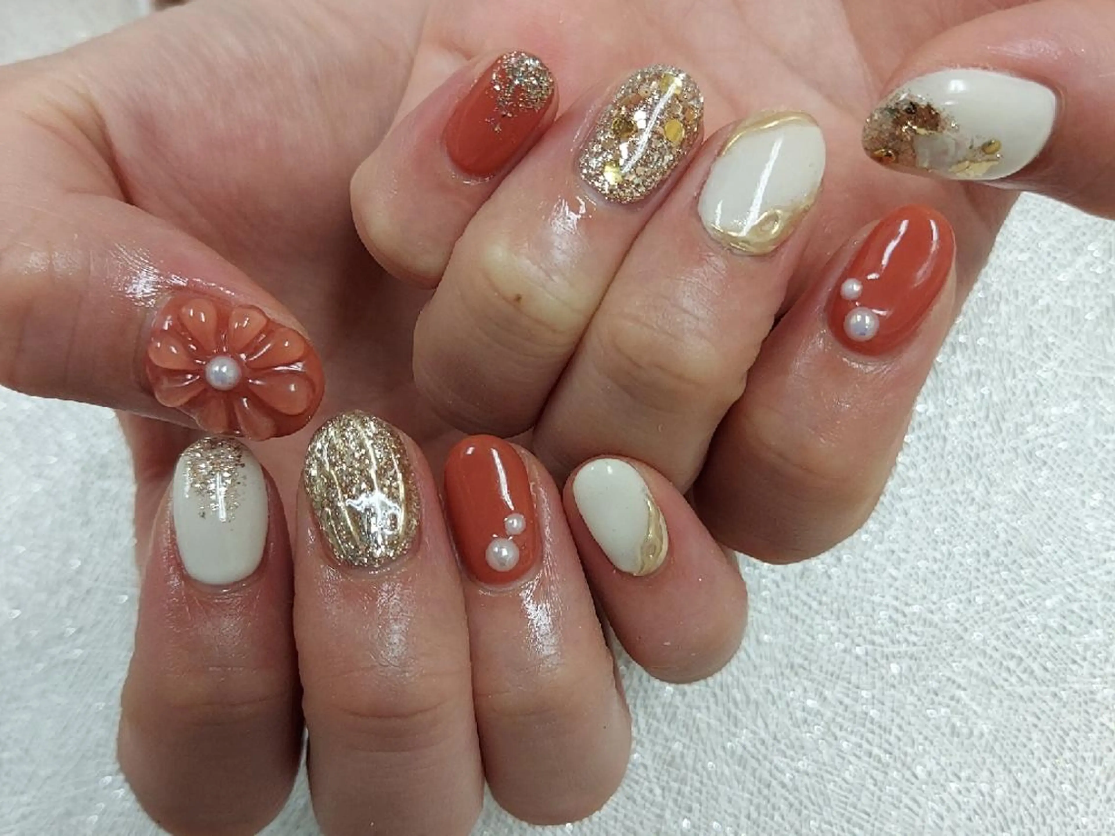 ネイル アートネイル 成人式 フラワーネイル ジェルネイル ミラーネイル 河野ちえ (雑誌掲載サロン)のネイルデザイン