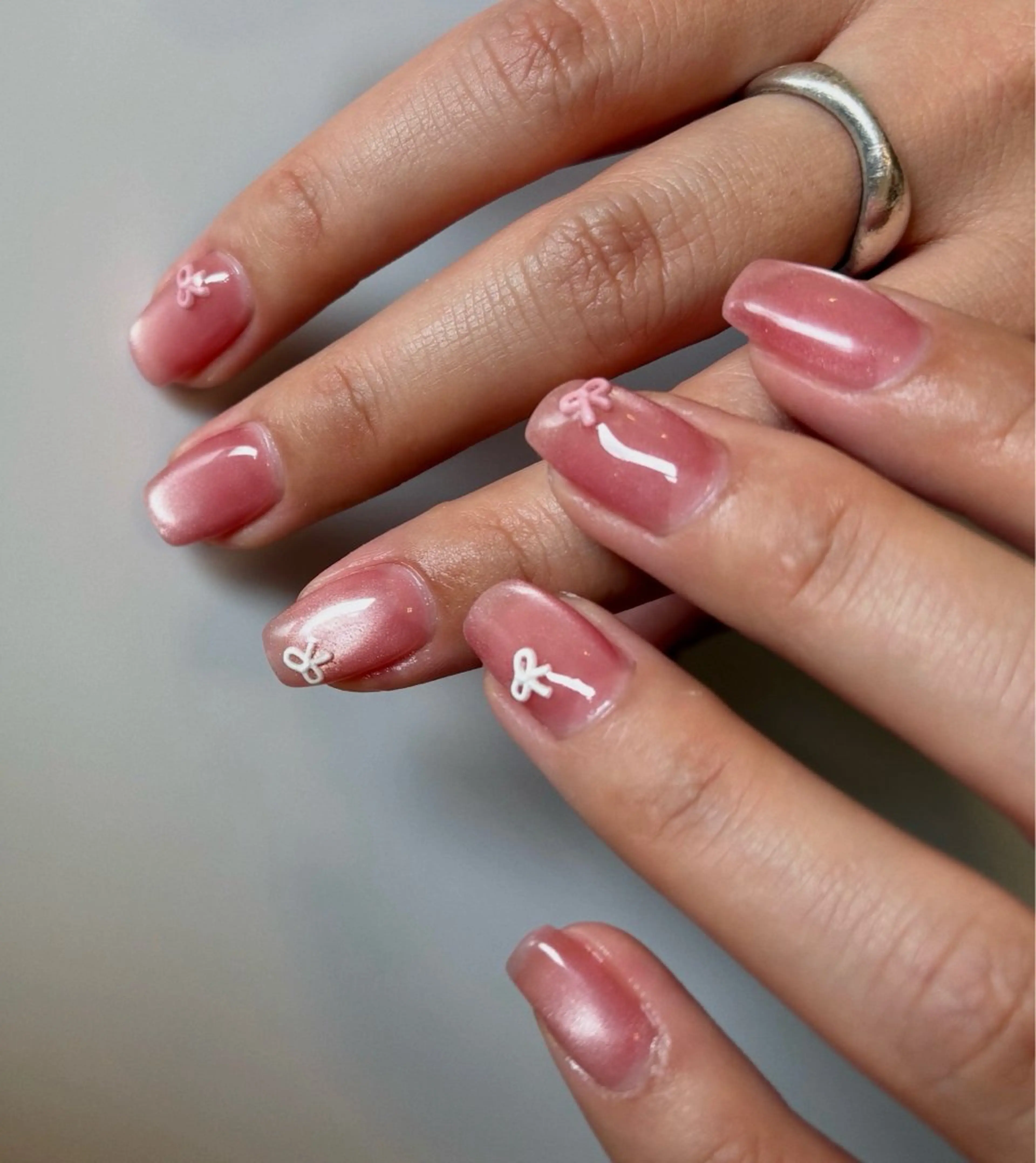ネイル マグネットネイル ワンカラーネイル ハンドネイル Nailsalon Olu所属・ネイリスト Nanaのネイルデザイン