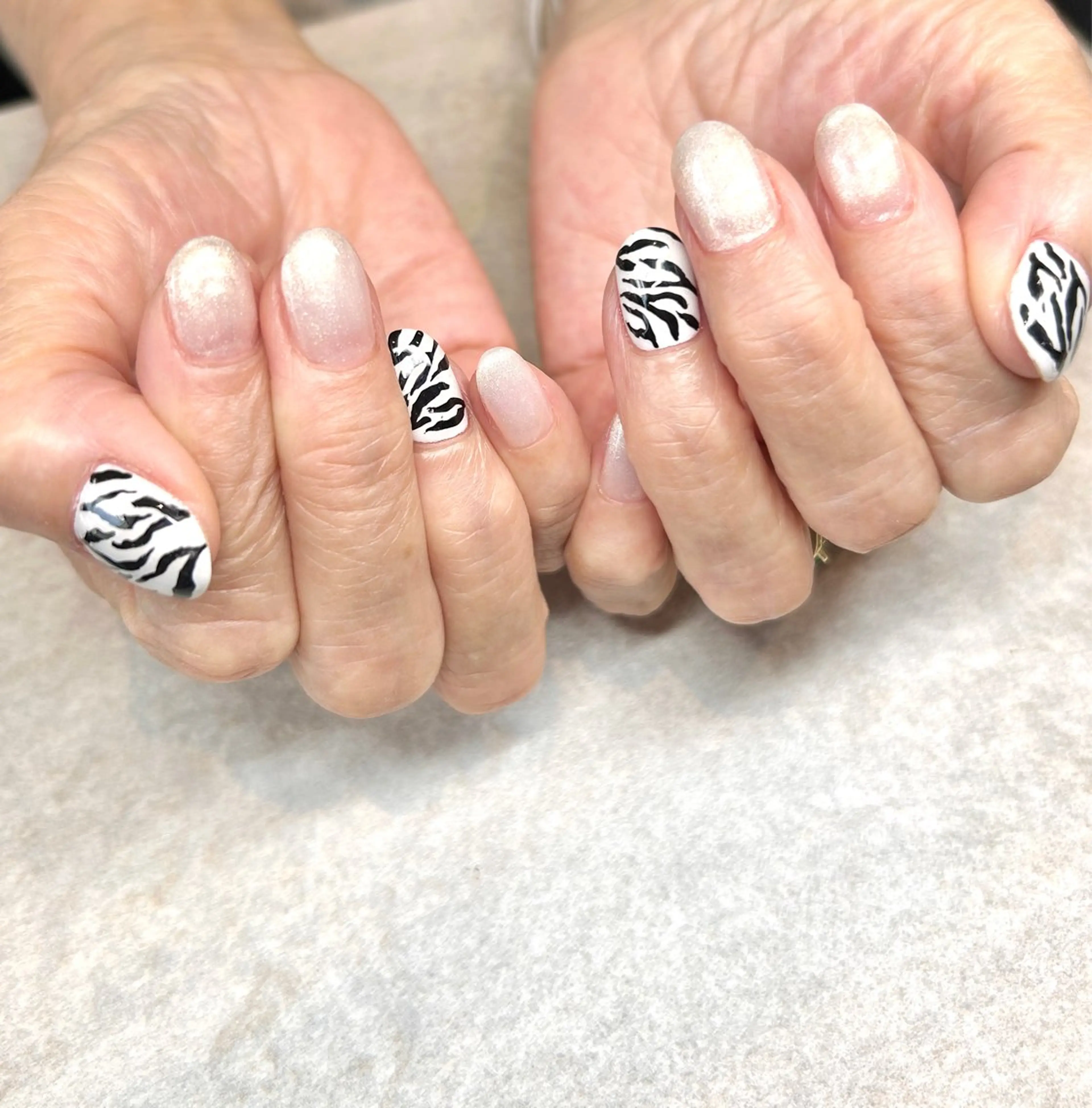 ネイル アニマル柄 春ネイル ハンドネイル N.style所属・Ｎ. styleのネイルデザイン