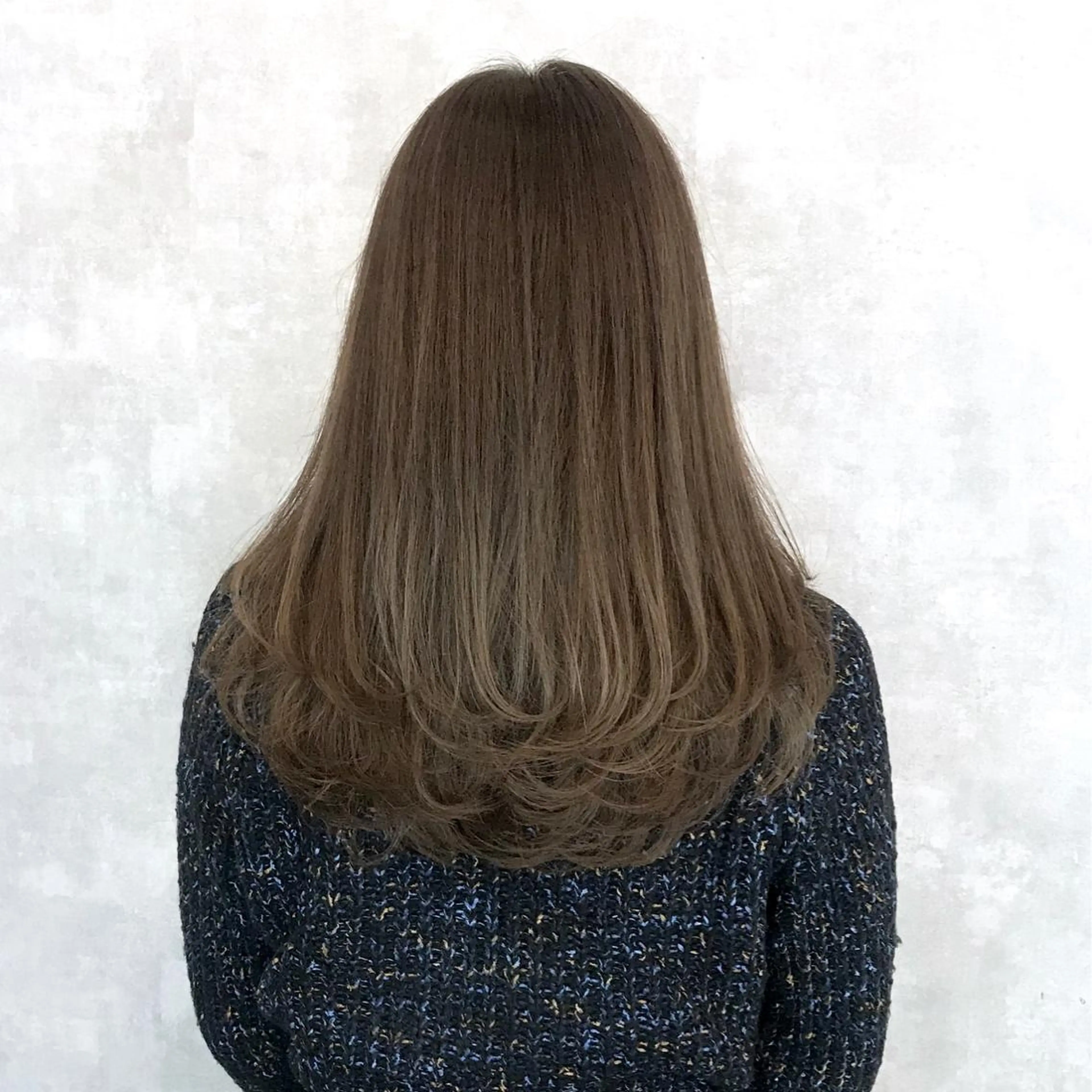 ロング ヨシンモリ ムルギョル巻き 韓国風ヘア レイヤーカット シースルーバング サロウィン所属・K-POP好き美容師 🇰🇷Kai.Yのヘアスタイル