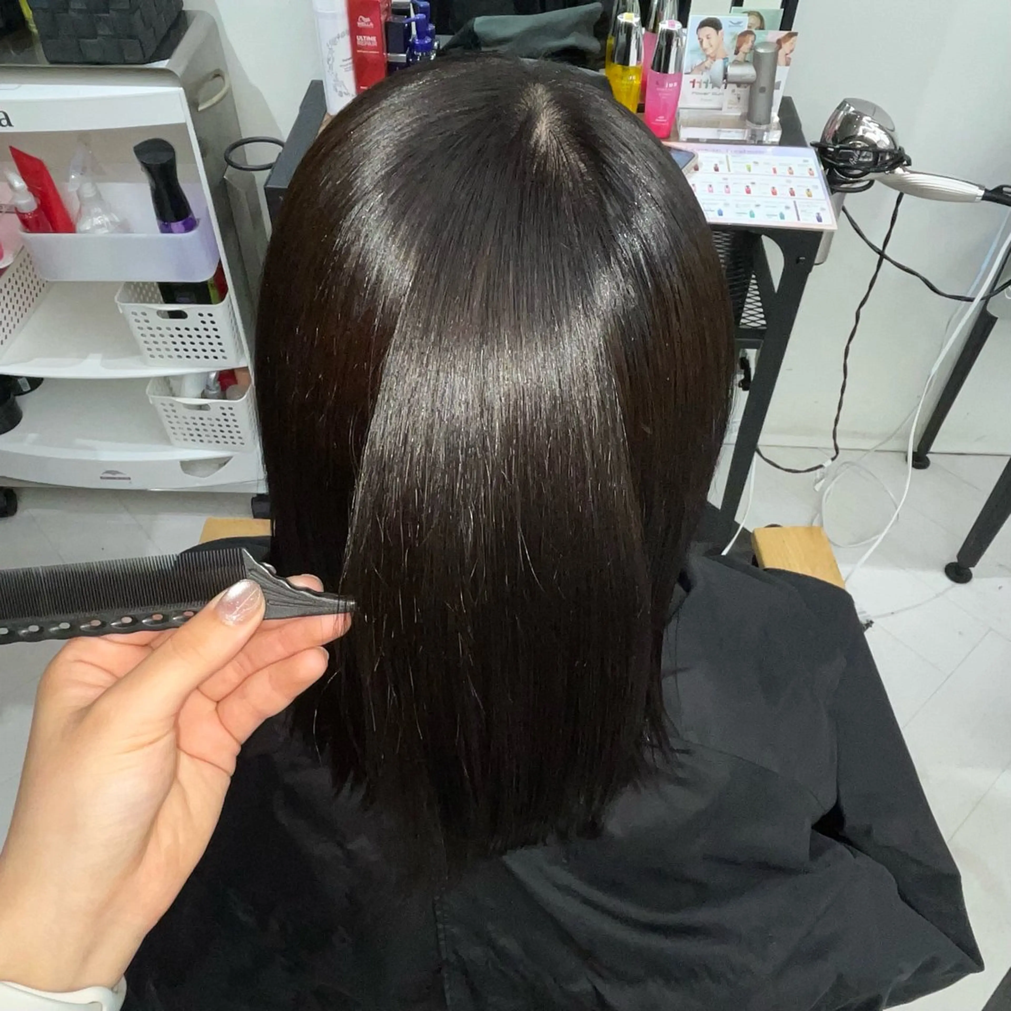 ミディアム カラー ヘアカラー ななみ/emu 《ちゅるんカラー》のヘアスタイル