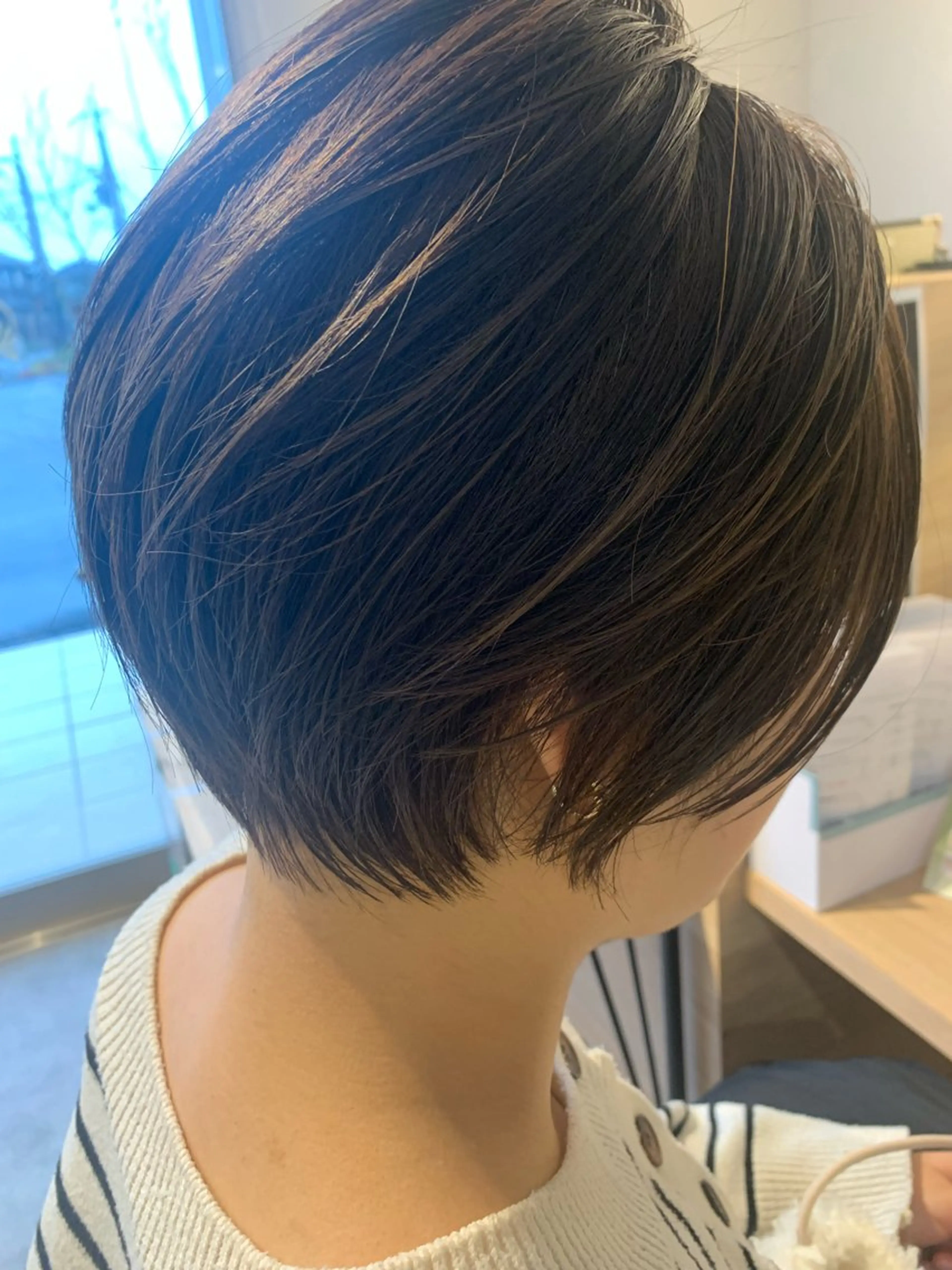 ショート ショートボブ アッシュ ボブ ショートヘア 森本 美咲のヘアスタイル
