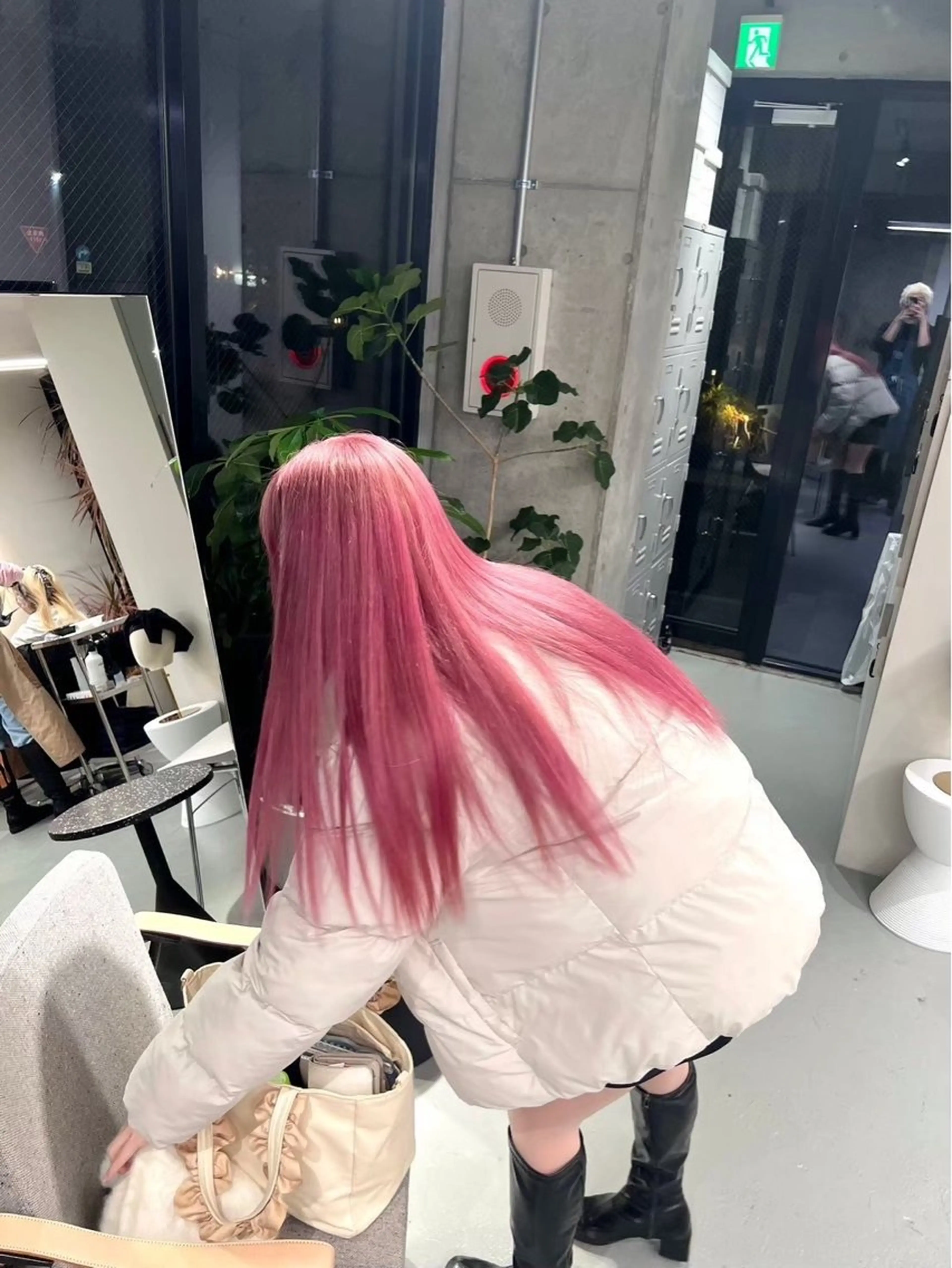 ロング カラー ヘアアレンジ ヘアカラー 原宿・デザインカラー YUI🤍ྀིのヘアスタイル
