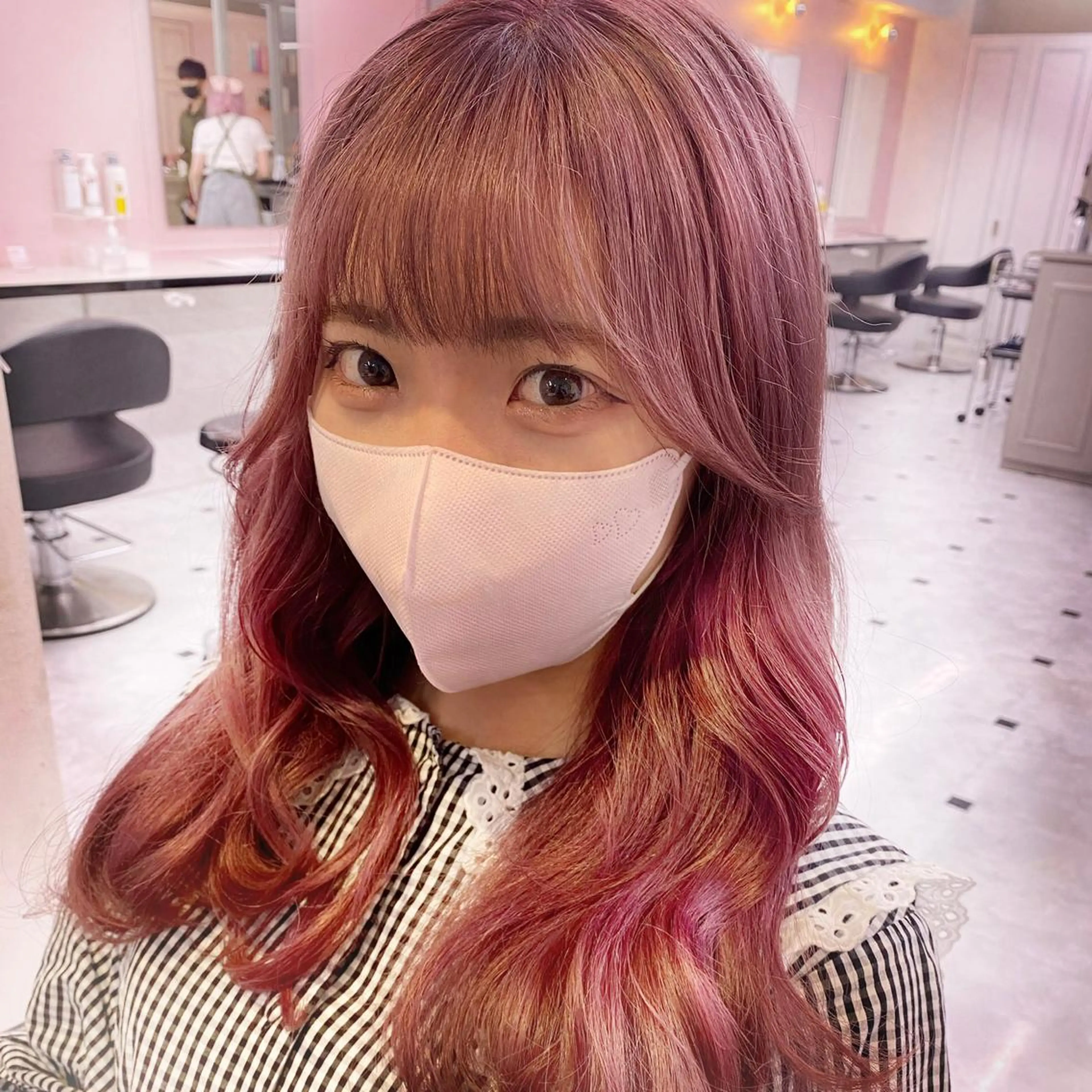 ロング カラー ケアブリーチ 韓国レイヤーKYONのヘアスタイル
