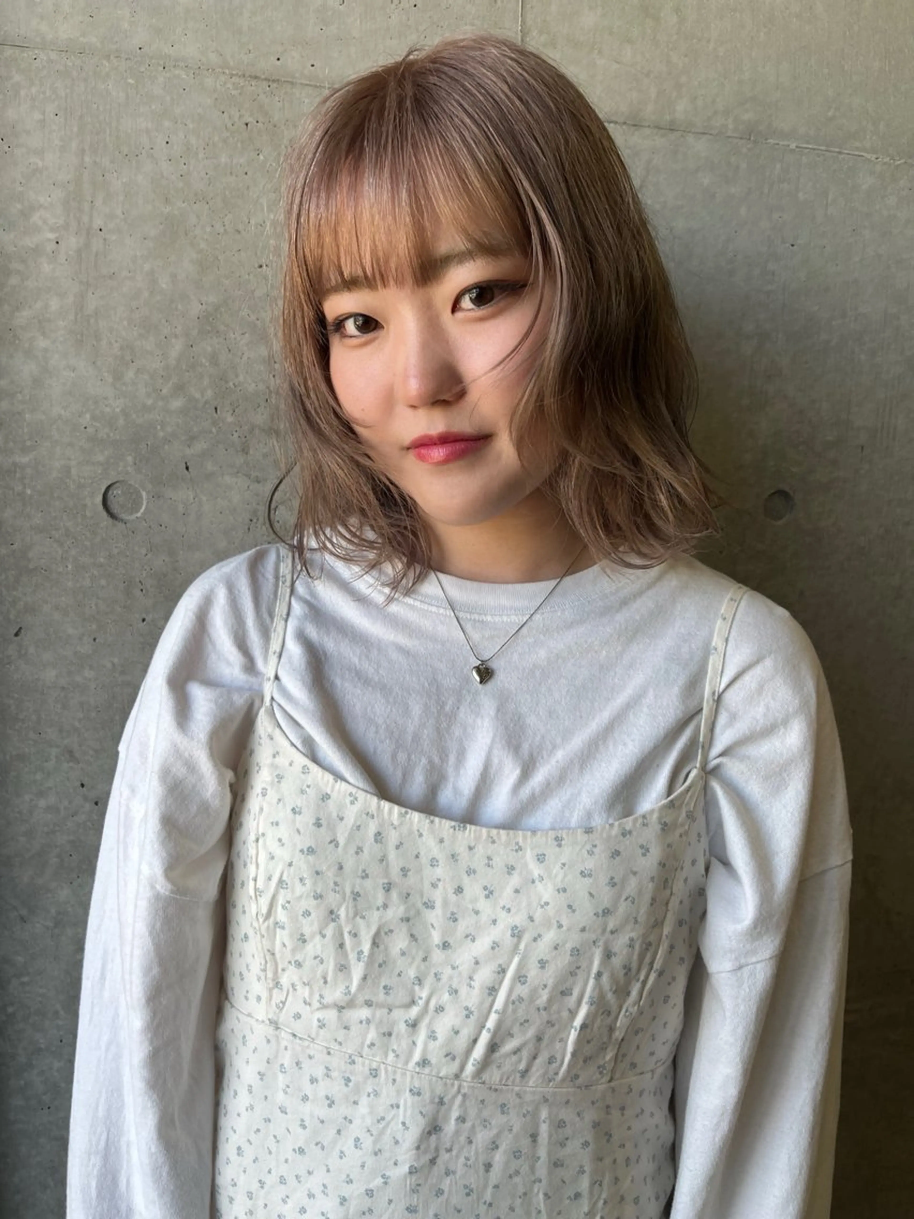 ミディアム ボブレイヤー ボブ 顔まわりレイヤー ハイレイヤー 韓国風ヘア レイヤーカット\ウル フ　chinatsuのヘアスタイル