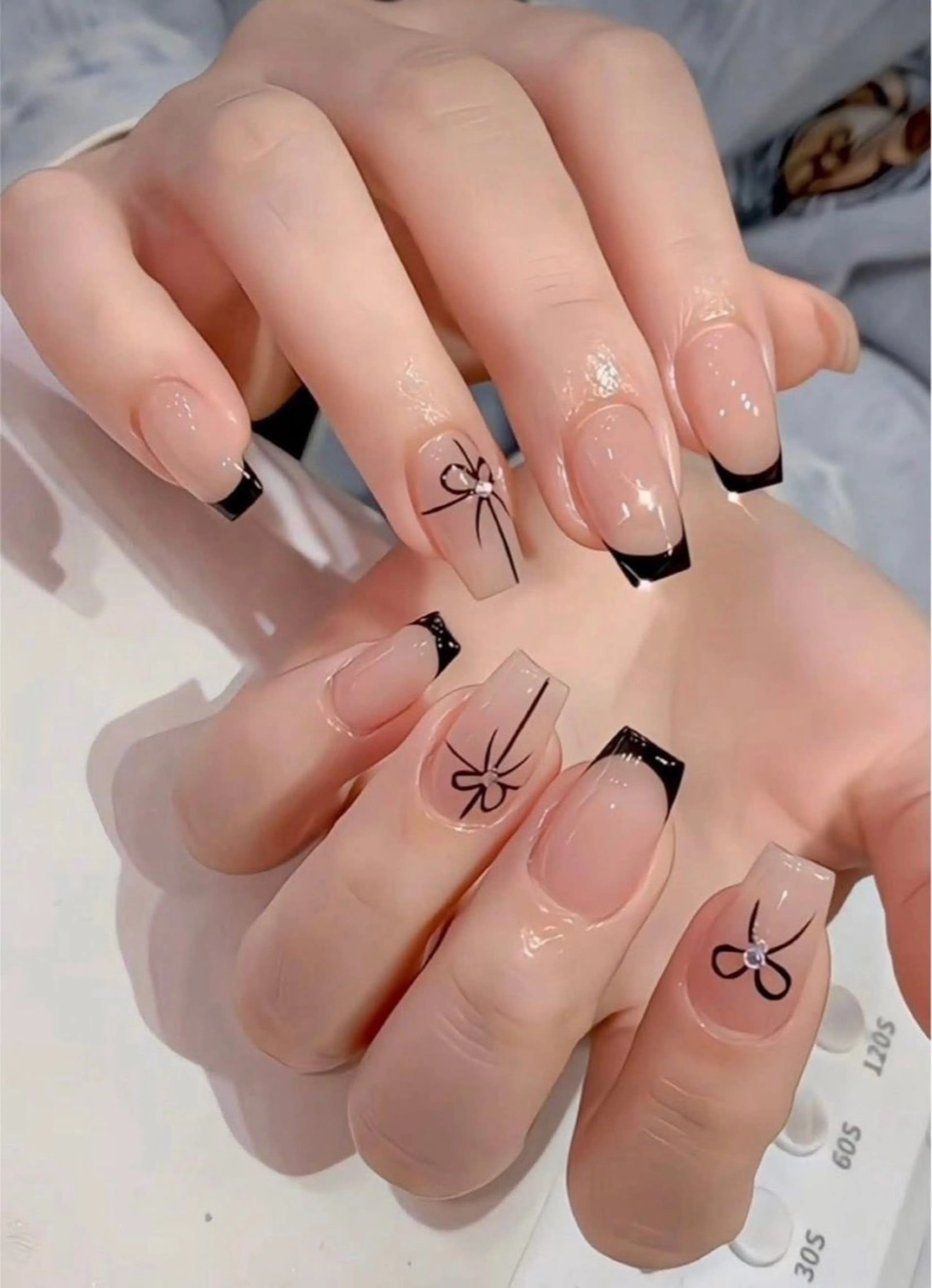 ネイル Rose Ana.Chuoのネイルデザイン