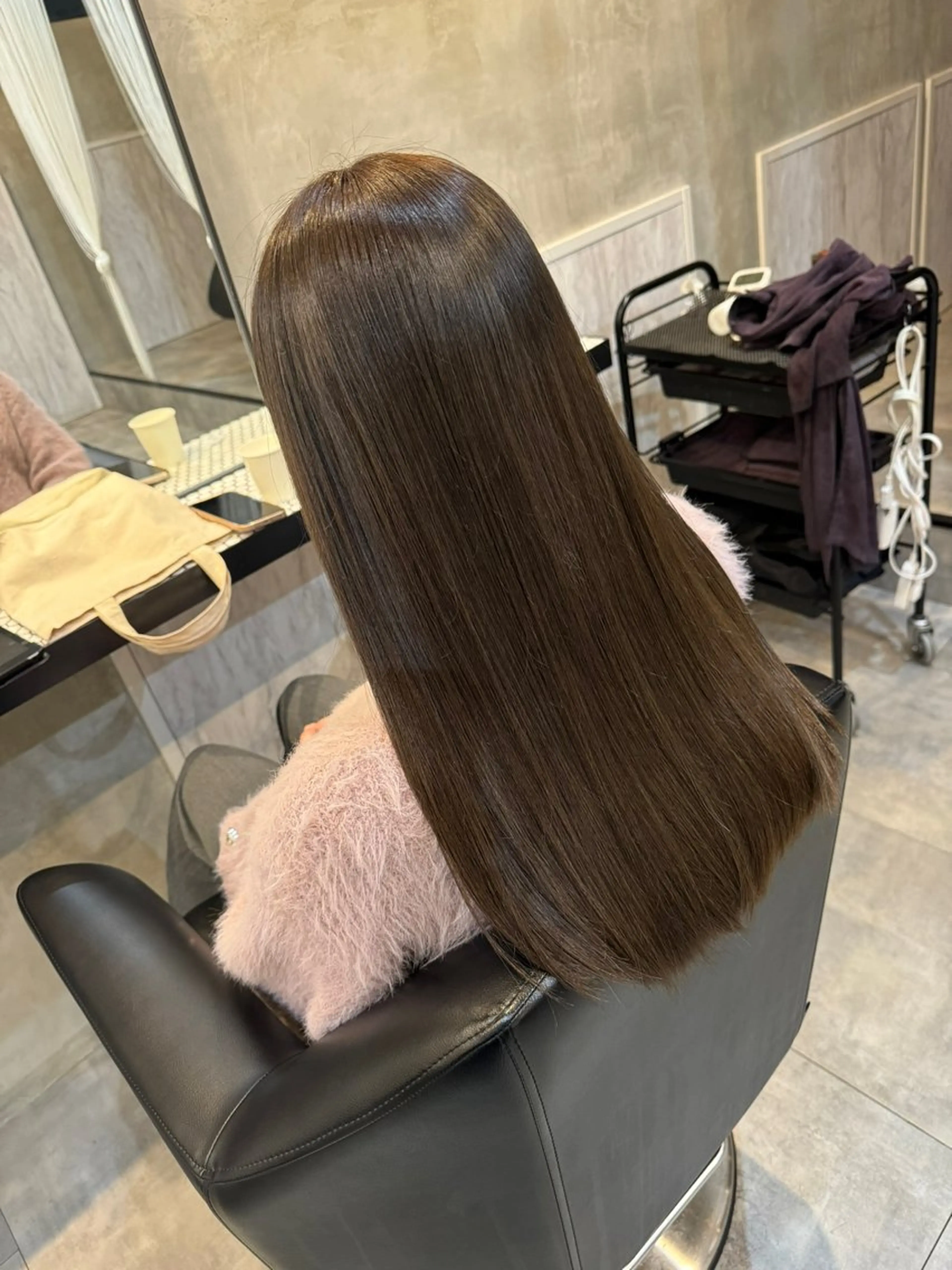 ロング ヘアカラー 内沼 恵留菜のヘアスタイル