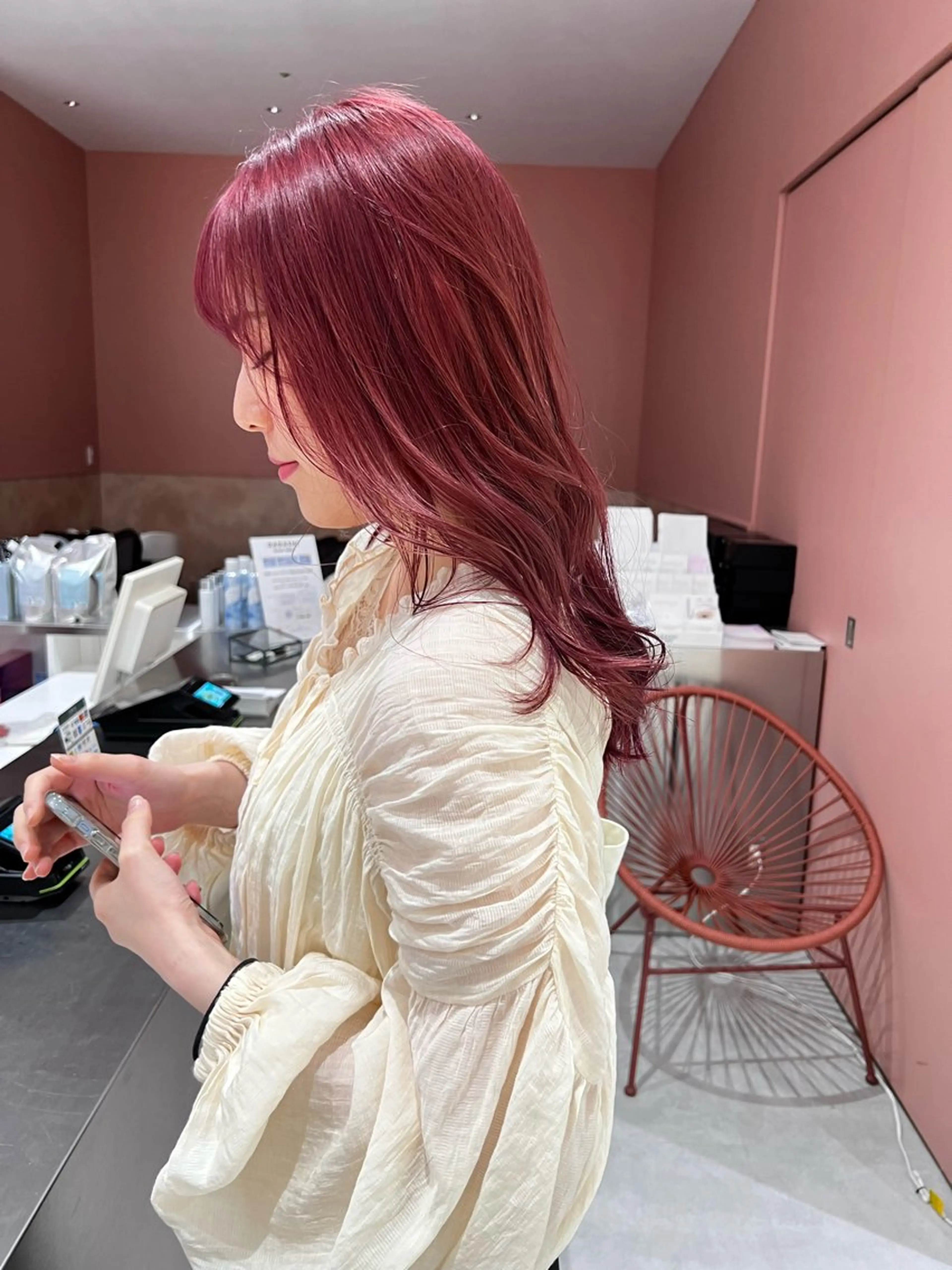 セミロング カラー ヘアカラー トリートメント 韓国ヘア🇰🇷/ レイヤーカット✂︎のヘアスタイル