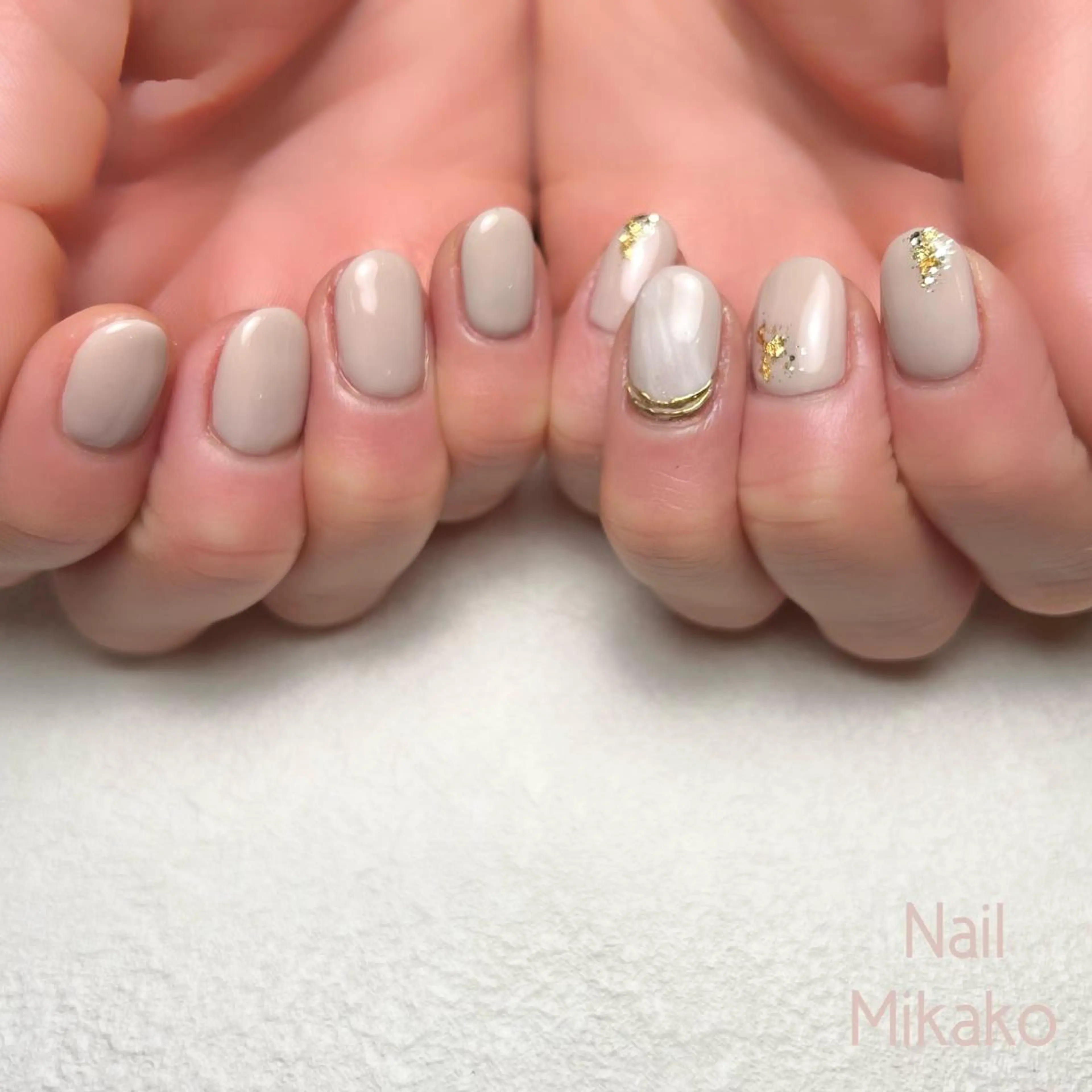 ネイル ミラーネイル ニュアンスネイル オフィスネイル シンプルネイル Nail_Mikako所属・Nail Mikakoのネイルデザイン