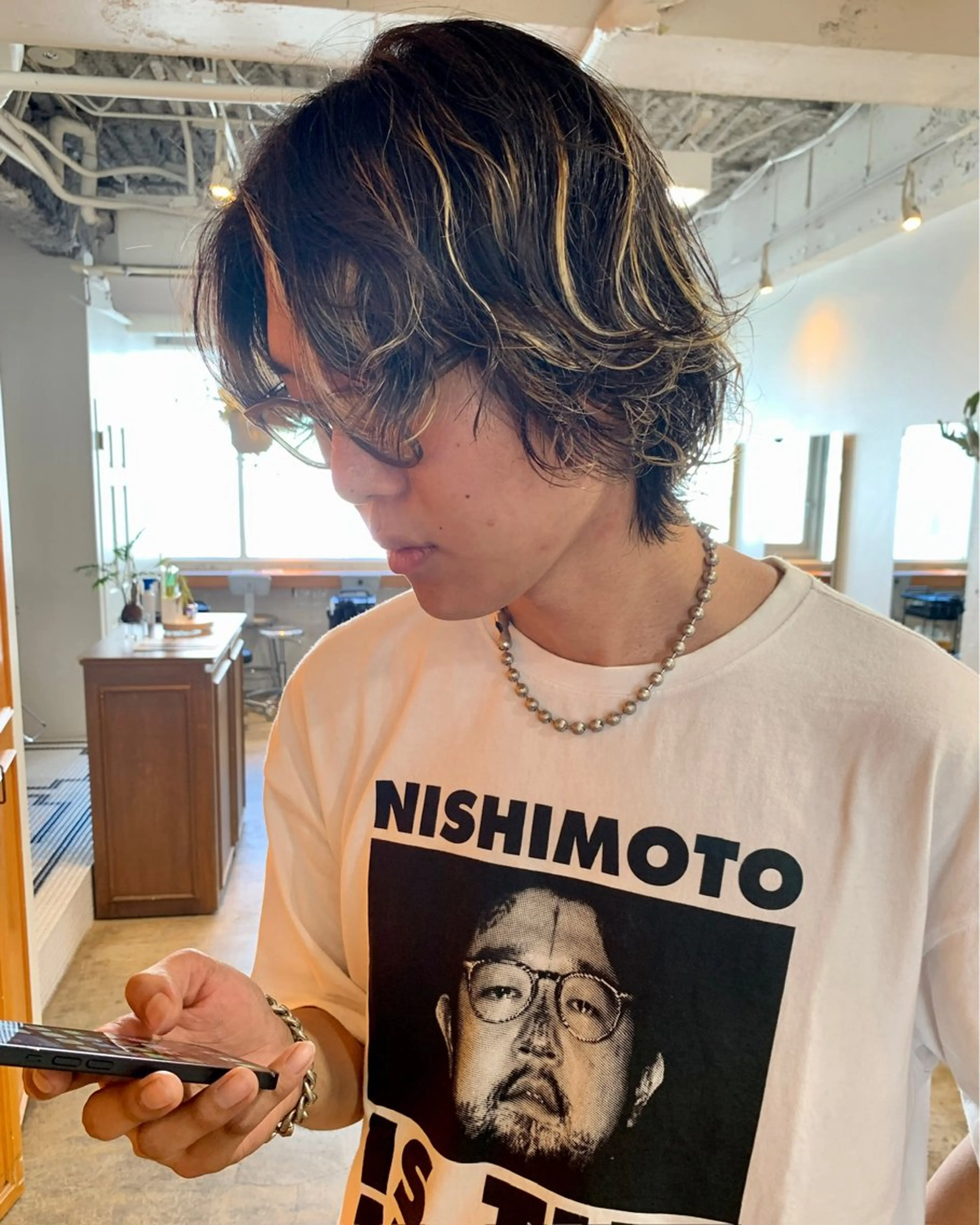 ミディアム カラー メンズ カット ヘアカラー グランジヘア 無造作ヘアHYUGAのヘアスタイル