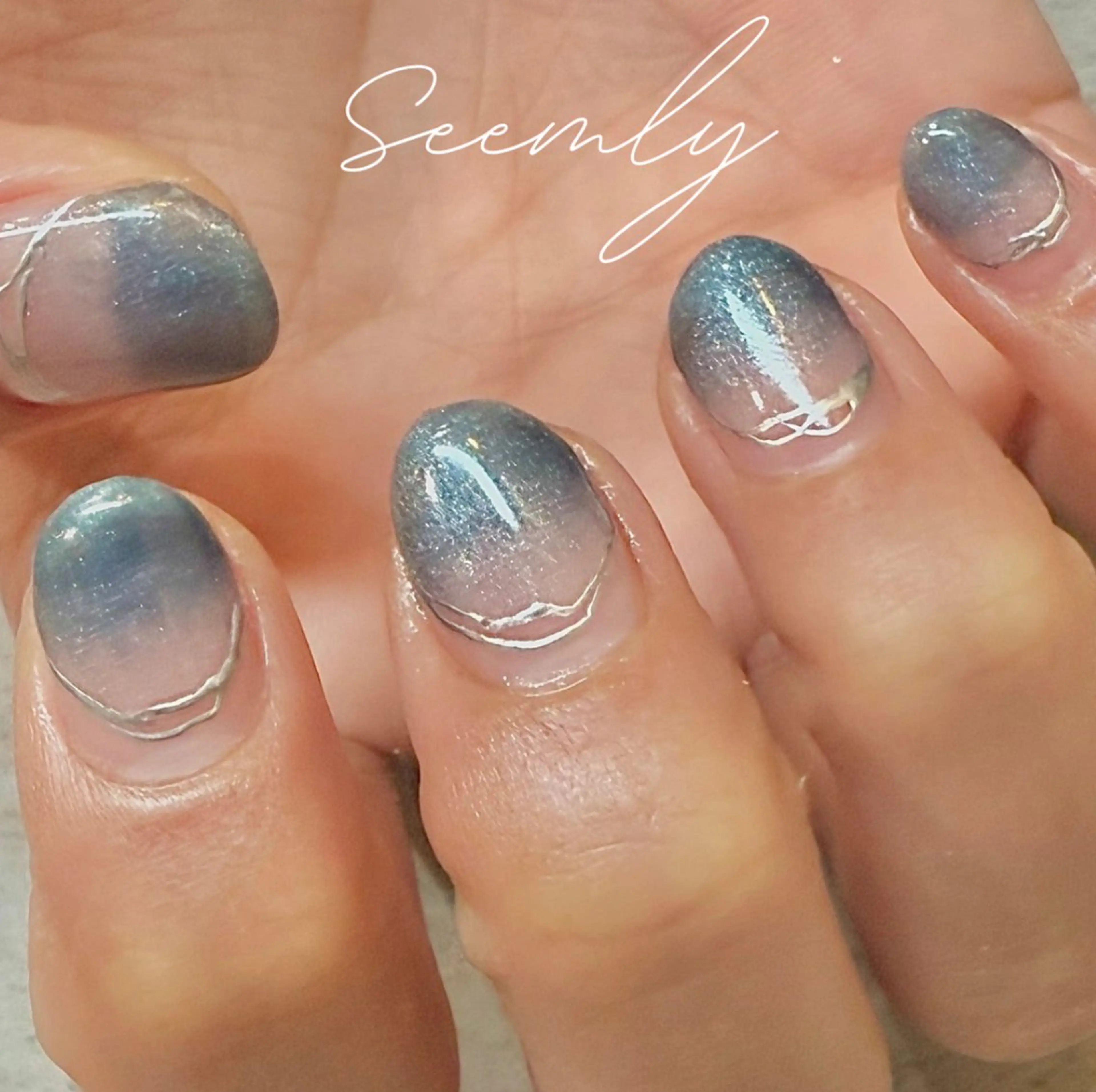 ネイル ブルー ジェルネイル マグネットネイル パラジェル シルバー ハンドネイル Seemly 千田町店所属・フラワーパラジェル 🌸シームリーエミのネイルデザイン