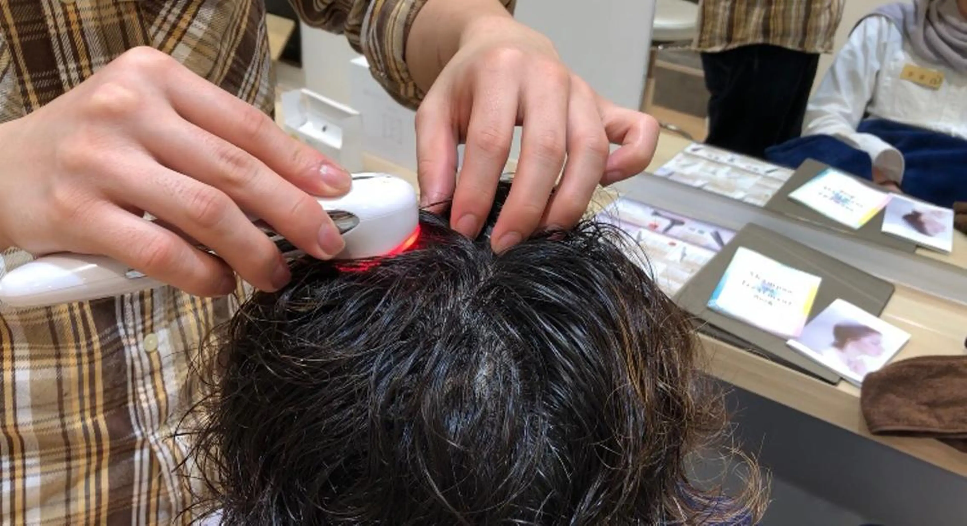 白髪ぼかしハイライト 💫ミネ ヒロシのヘアスタイル