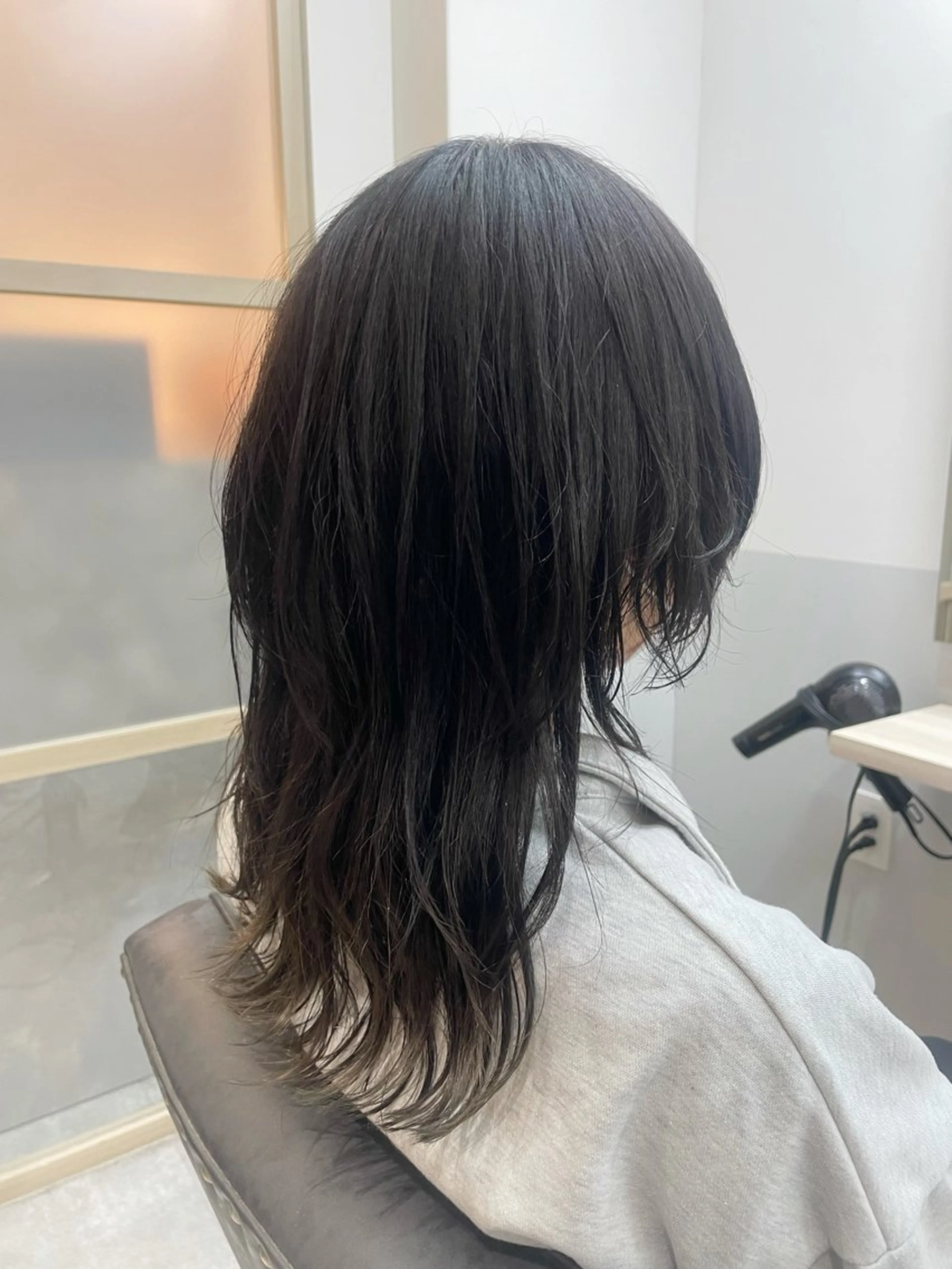 ミディアム レイヤーカット ウルフカット カット EMANON新宿南口所属・🦄中性ウルフ ☁️Shiori🦄のヘアスタイル