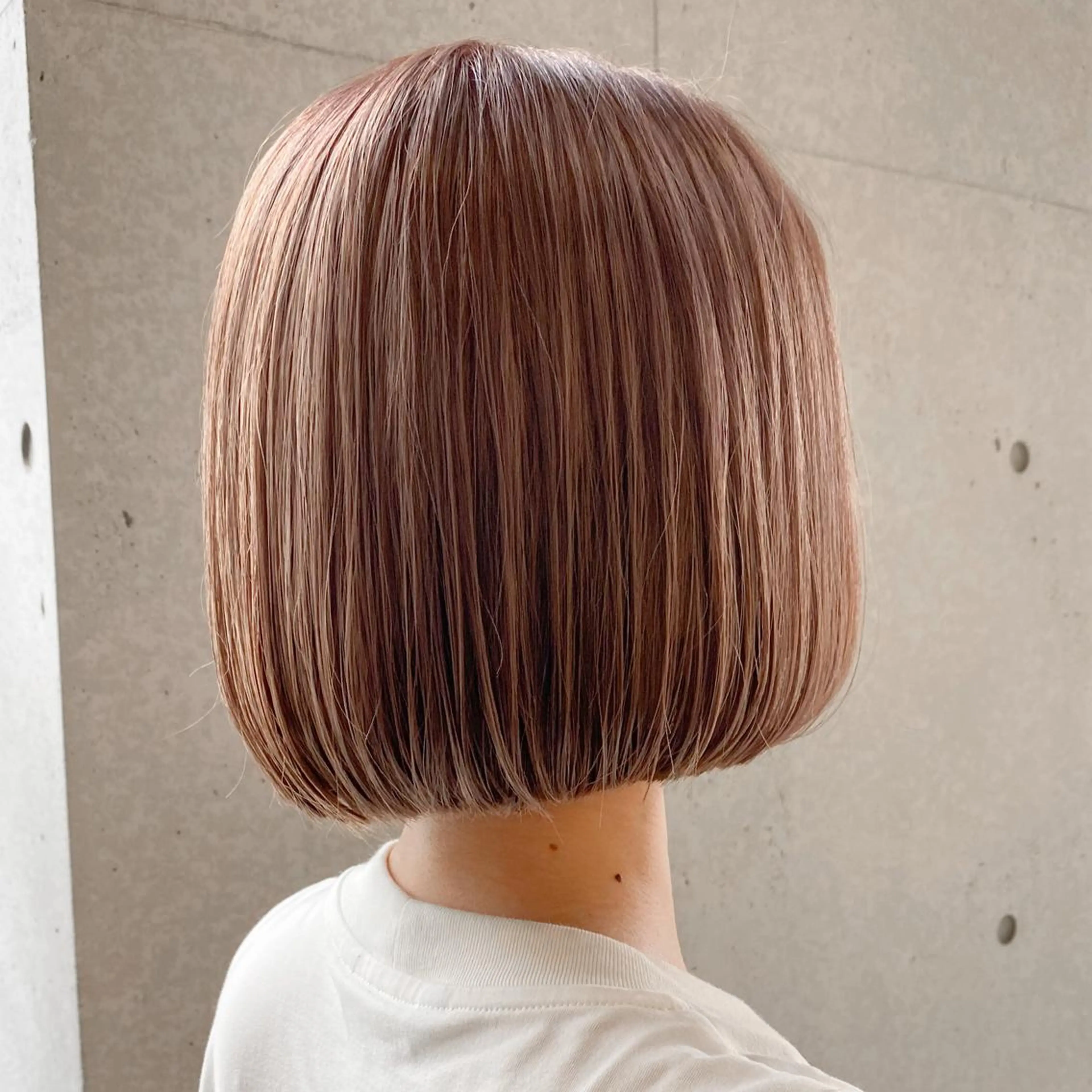 ミディアム カラー ボブ 佐藤 侑哉のヘアスタイル