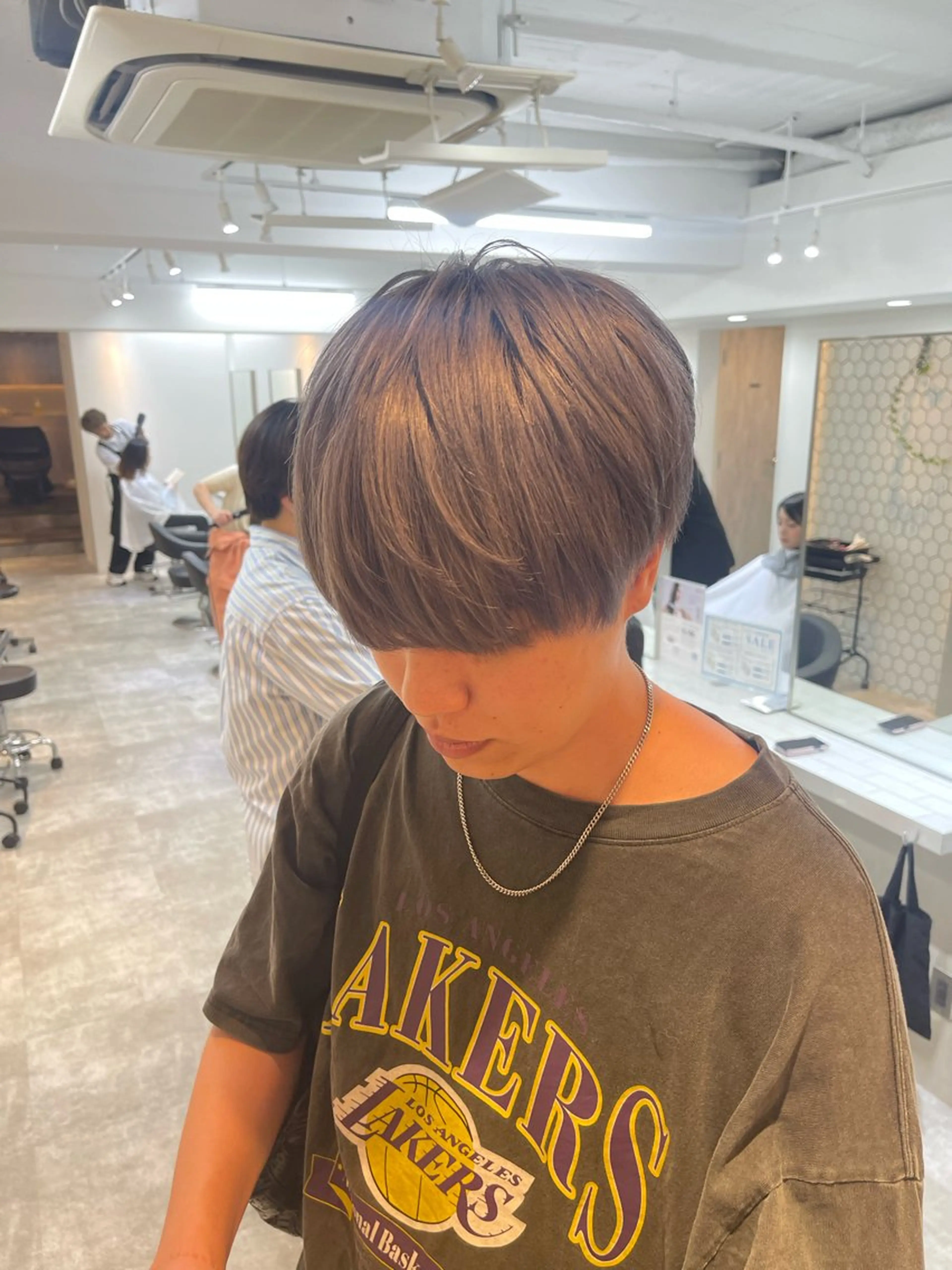 カラー TENSHO 原宿　ハイトーンのヘアスタイル