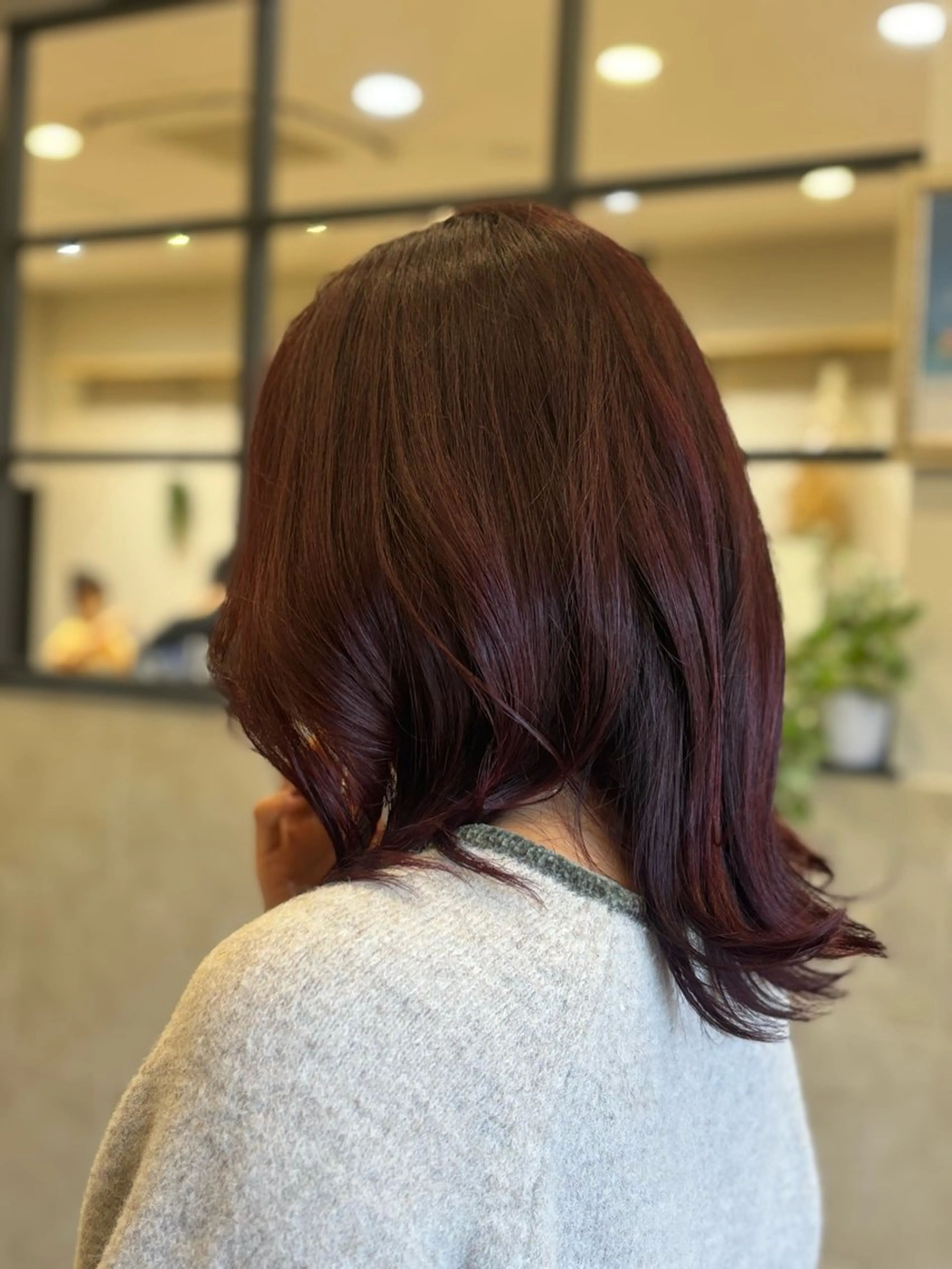 カラー レッドカラー カット ヘアカラー トリートメント 山口 玖瑠美のヘアスタイル