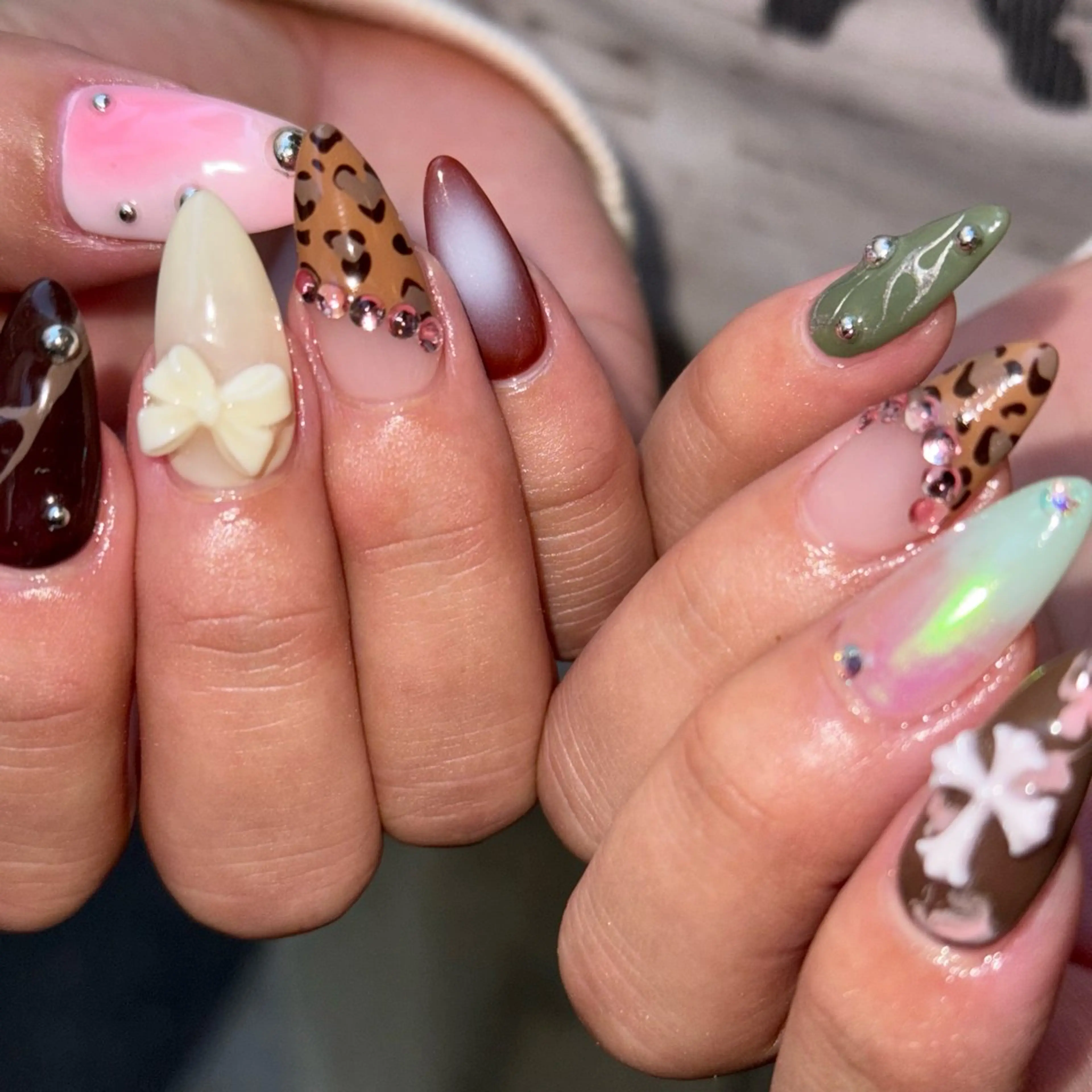 ネイル ハンドネイル ʟᴀʙᴇʟ ᴍᴀᴍɪのネイルデザイン
