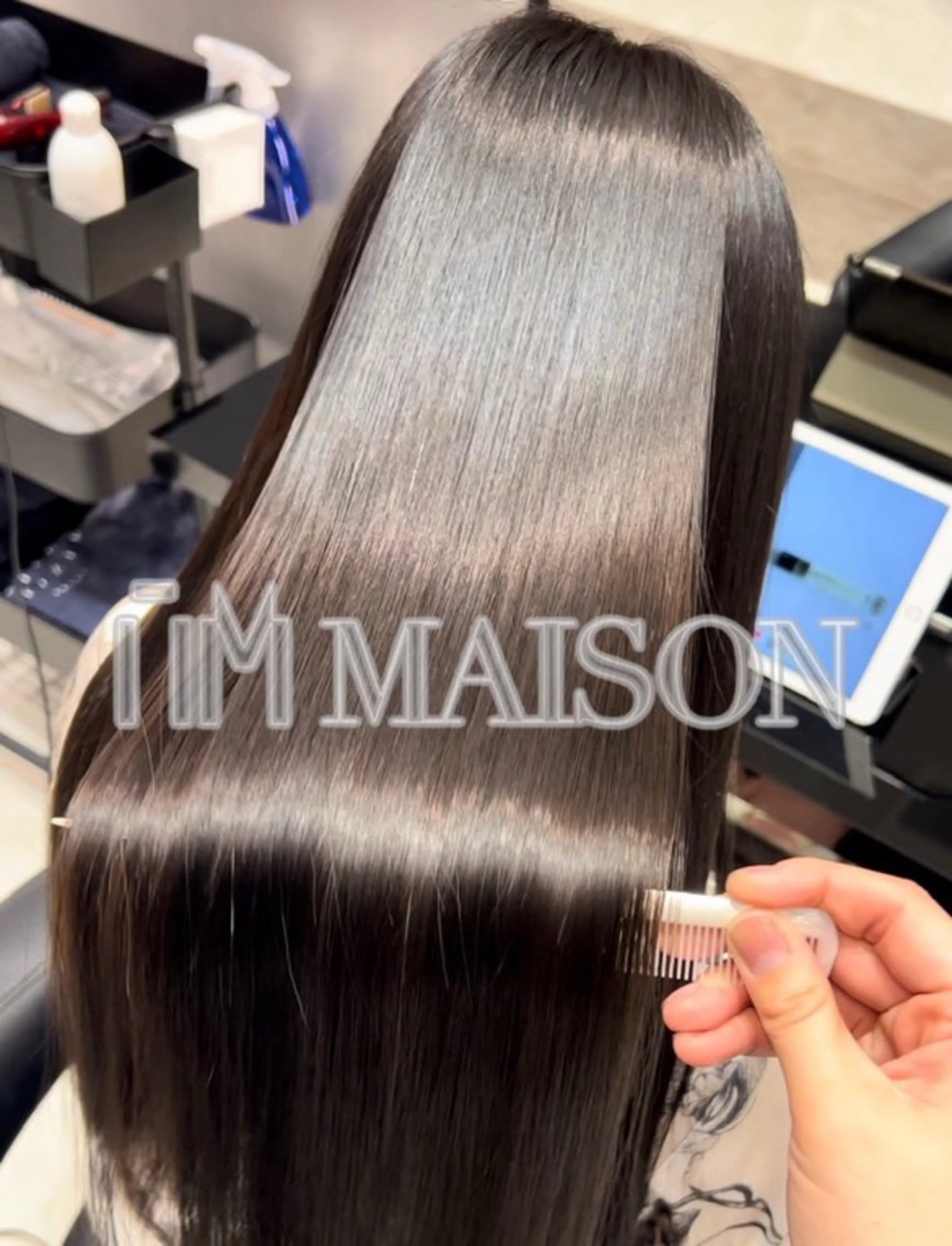 ロング 縮毛矯正 REN .のヘアスタイル