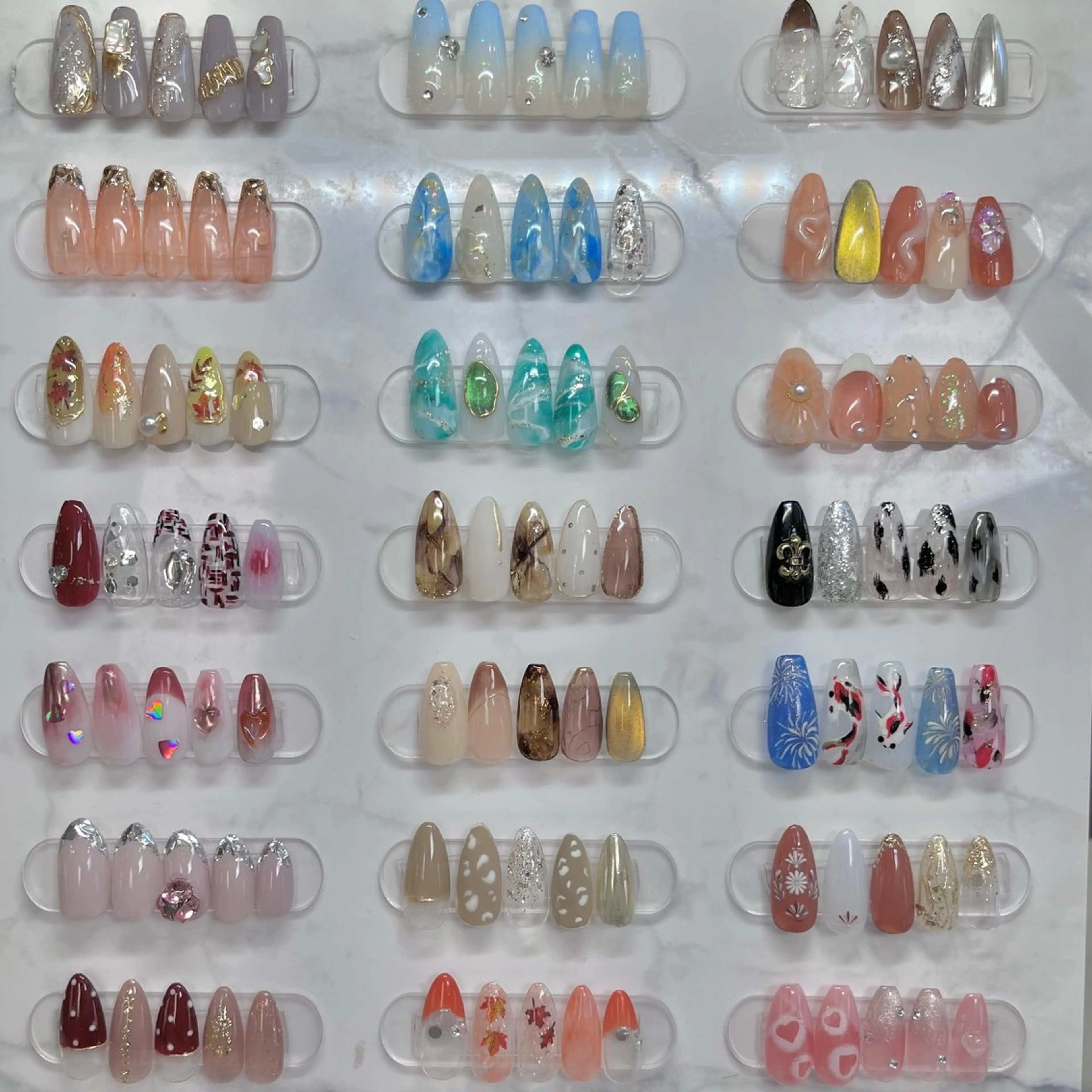 ネイル ハンドネイル Queen nail所属・QUEEN ＮＡＩＬのネイルデザイン