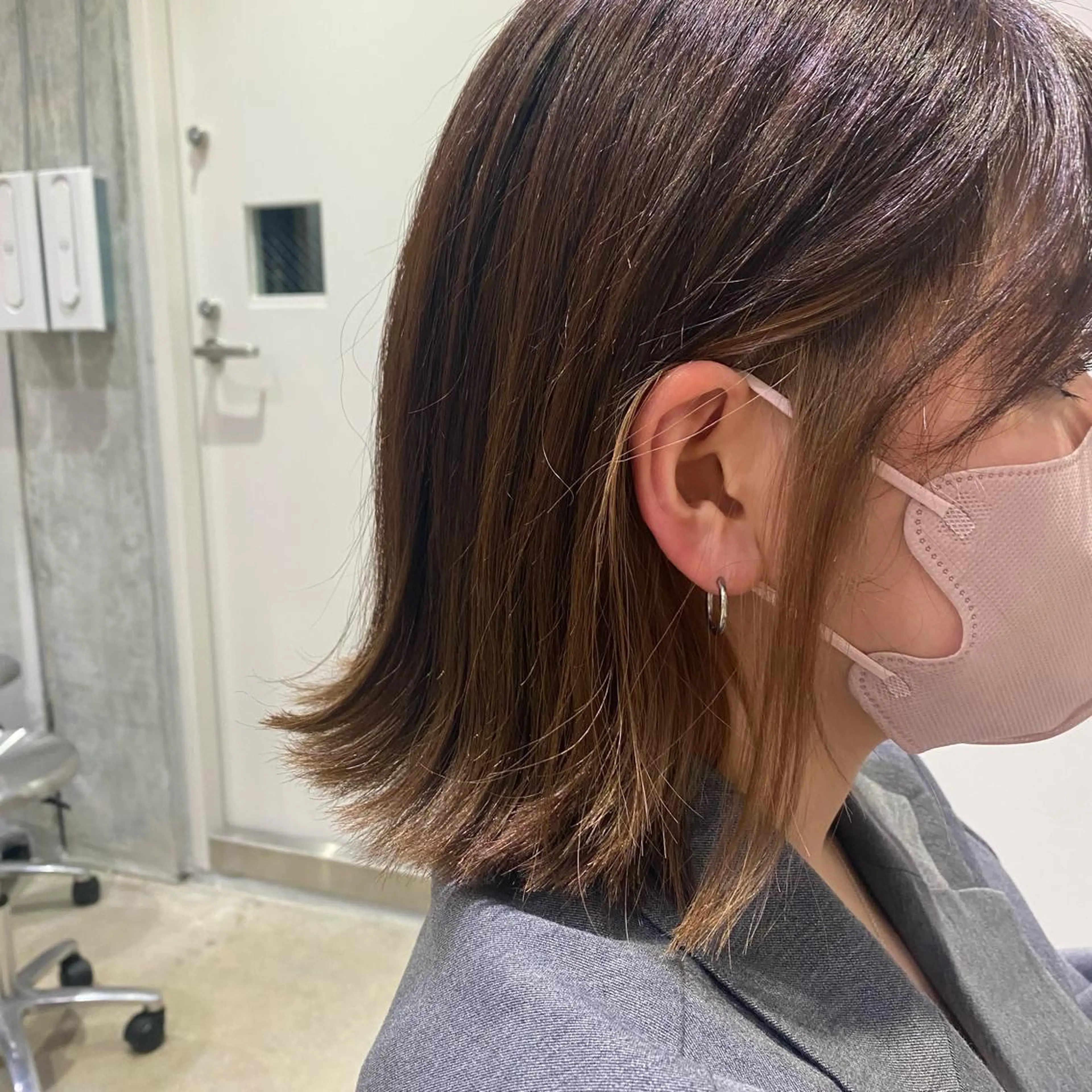 ショート fumi🪞血色感 アップ艶カラーのヘアスタイル
