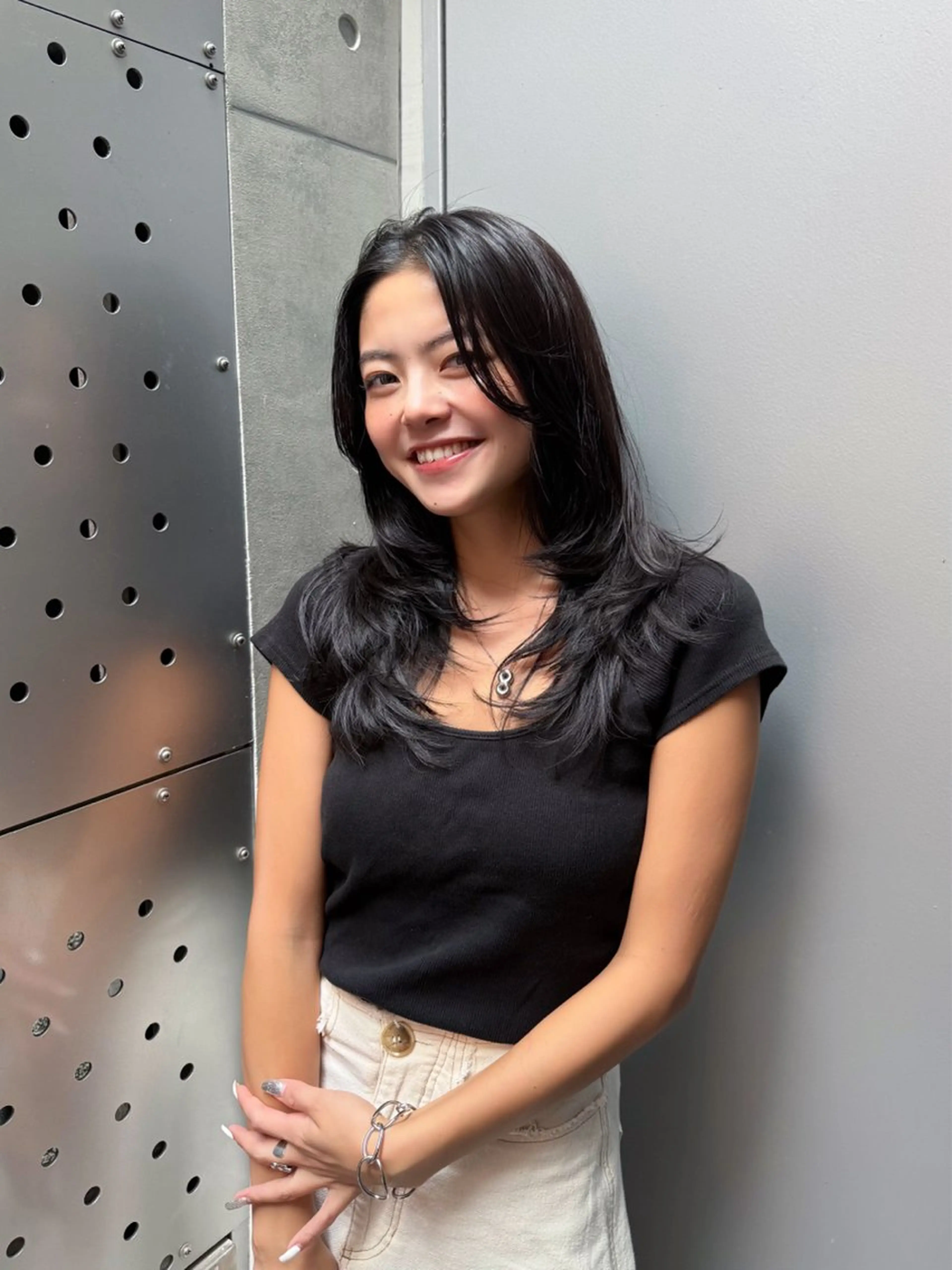 セミロング レイヤーカット カット 幣 あや乃のヘアスタイル