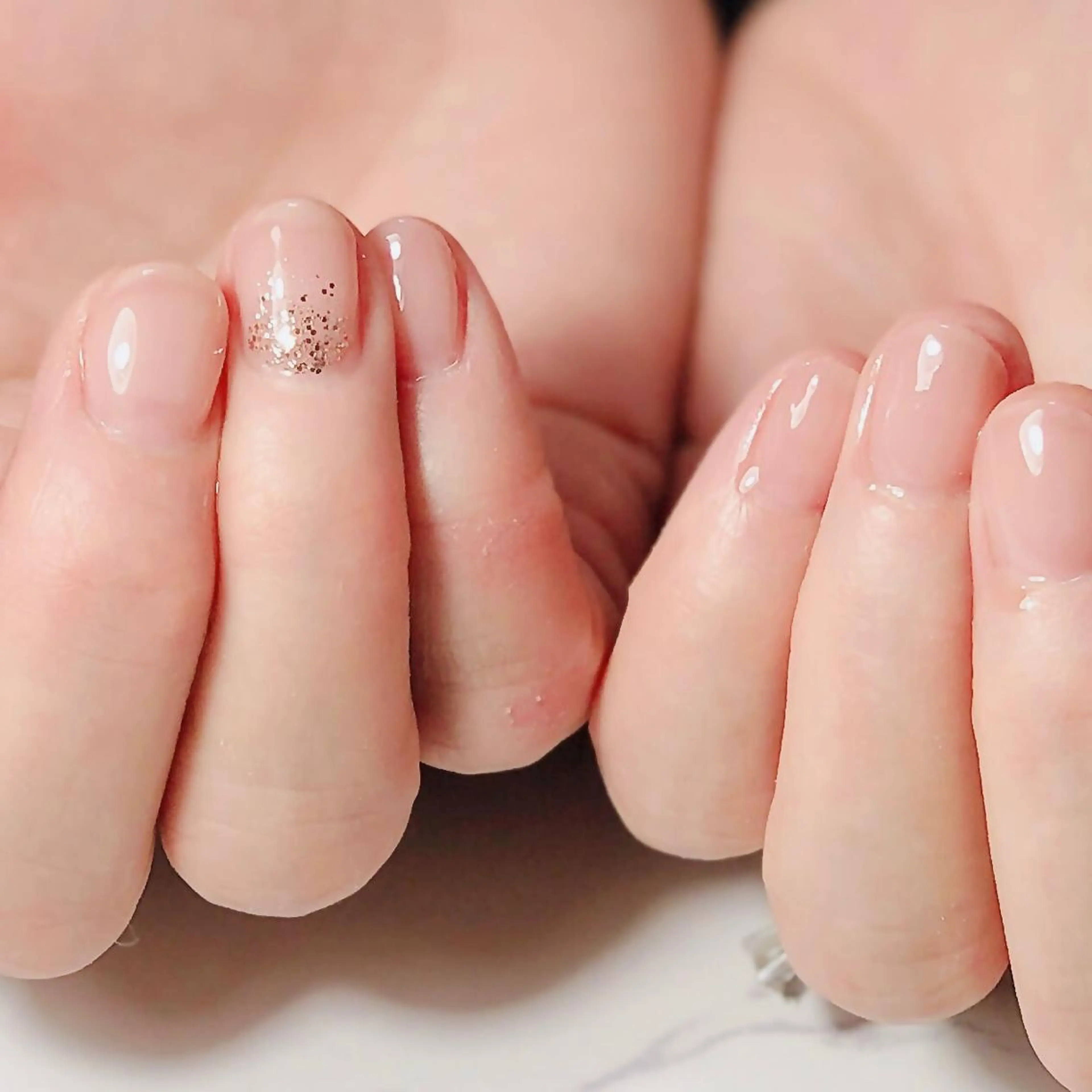 ネイル アートネイル ジェルネイル ラメ(グリッター) オフィスネイル ワンカラーネイル 辻野 和枝のネイルデザイン